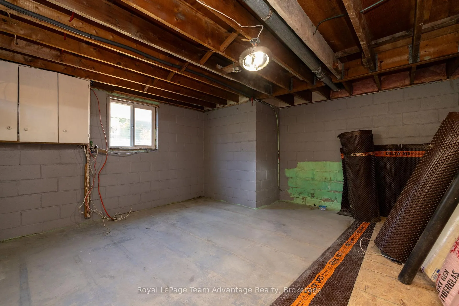 Photo 15 of 2 Meadow Street, Parry Sound — HOMEH