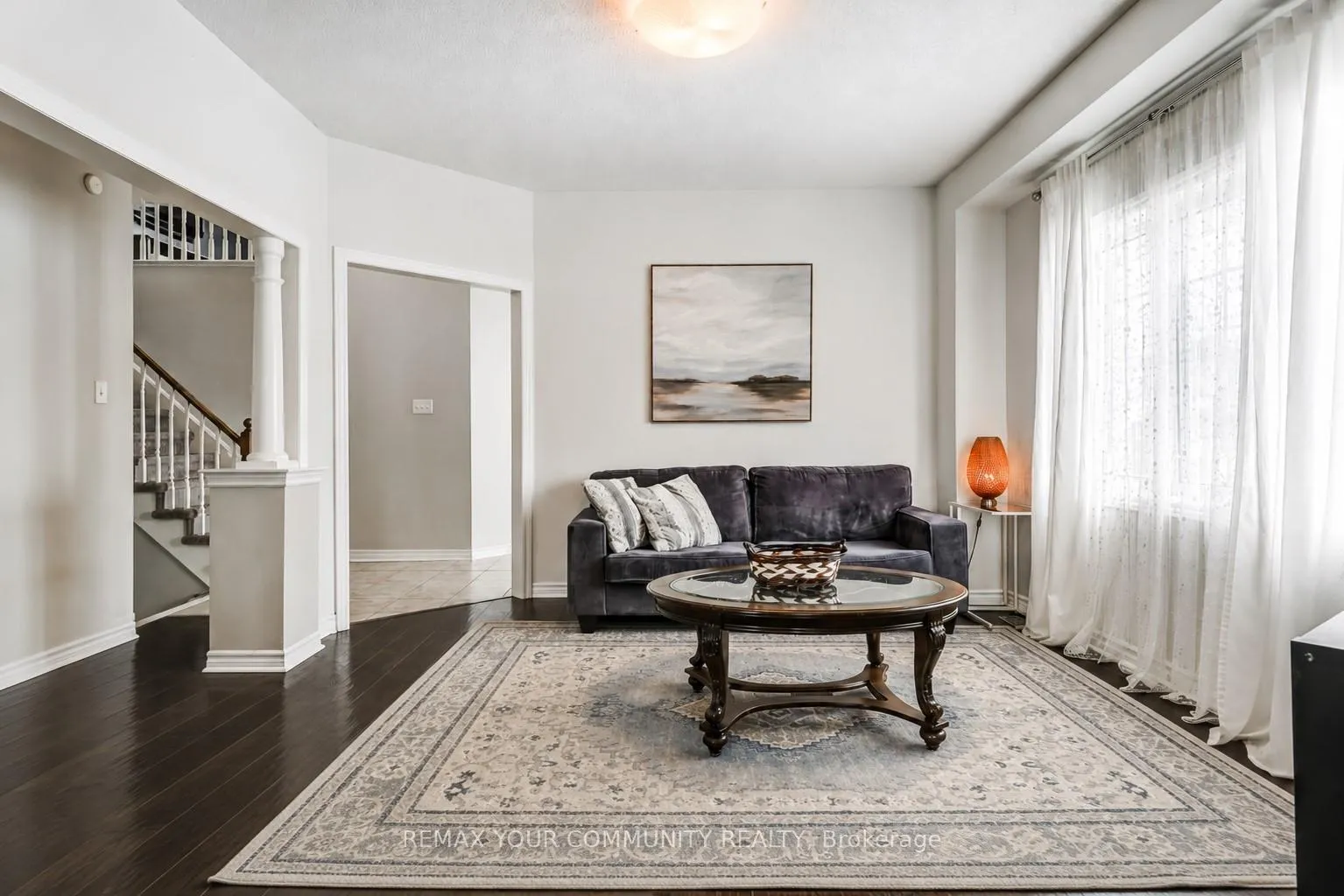 Photo 4 of 2 Laurelbank Crescent, Georgina, Keswick North — HOMEH