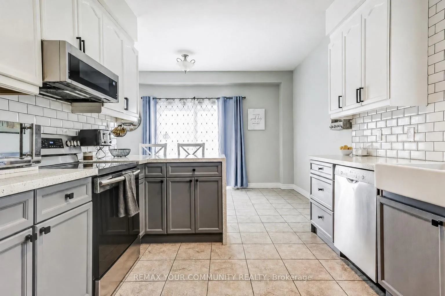 Photo 21 of 2 Laurelbank Crescent, Georgina, Keswick North — HOMEH