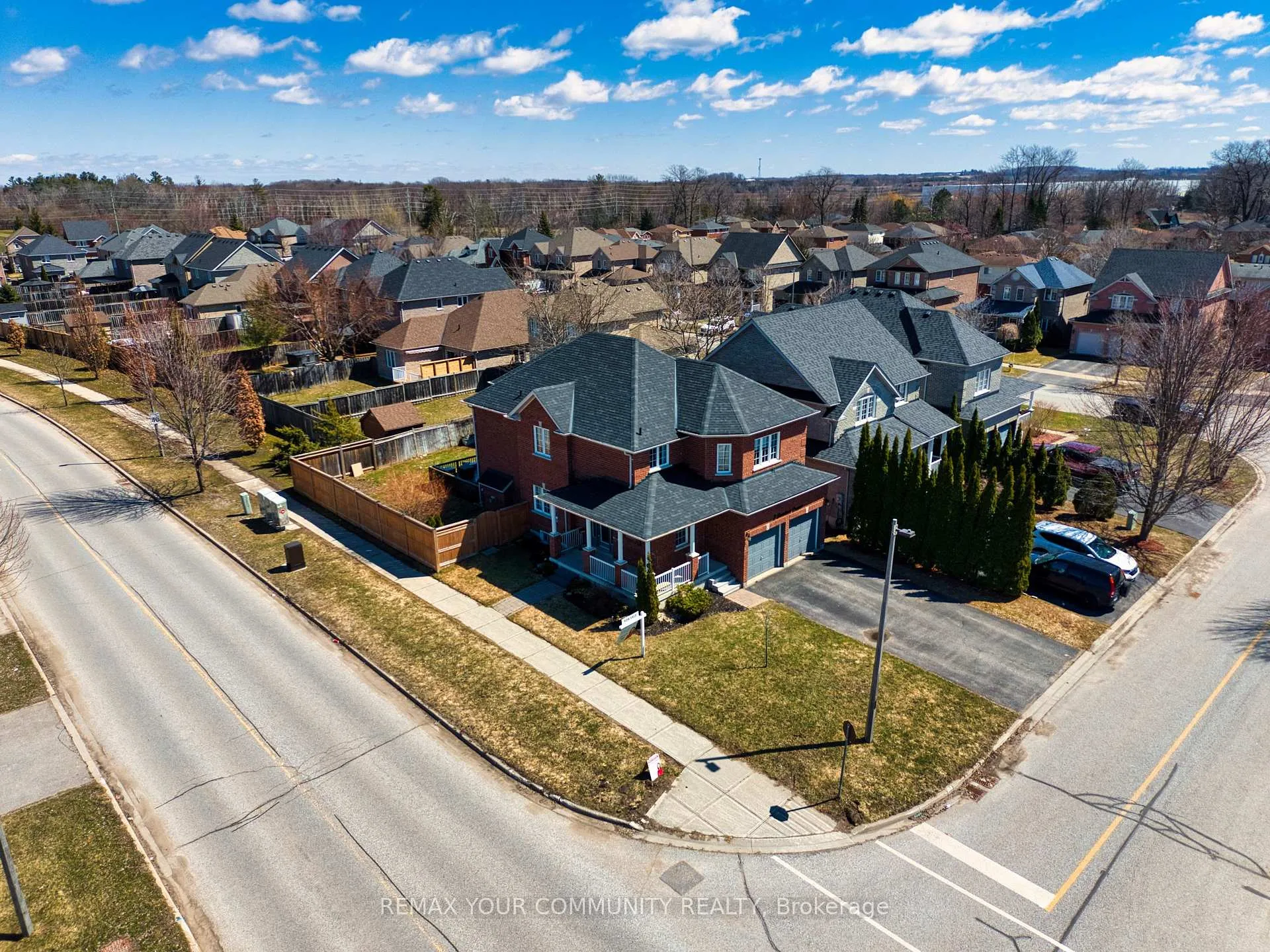 Photo 39 of 2 Laurelbank Crescent, Georgina, Keswick North — HOMEH