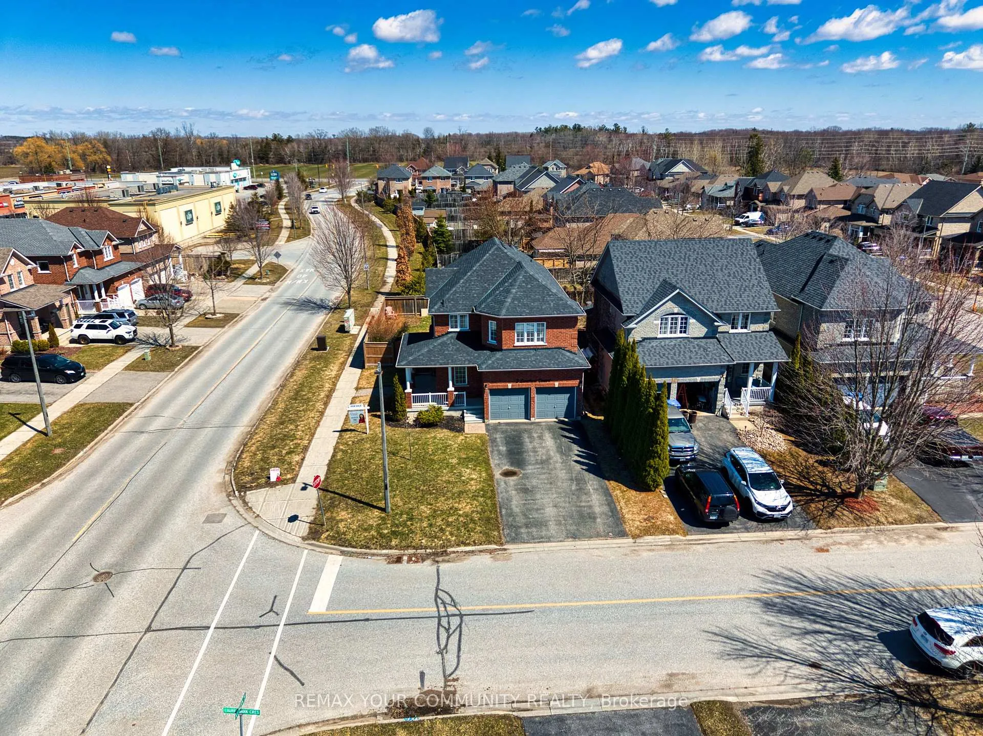 Photo 40 of 2 Laurelbank Crescent, Georgina, Keswick North — HOMEH