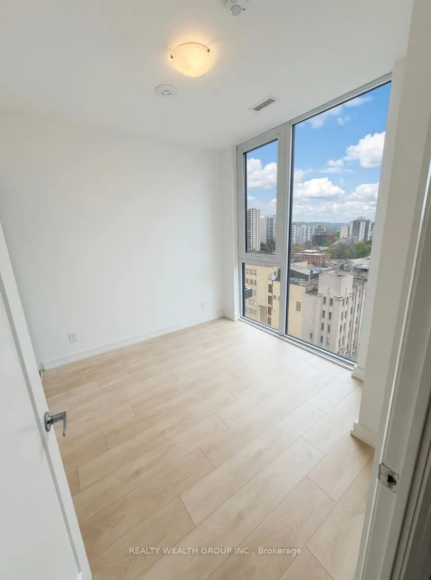 Photo 9 of Unit 1609, 75 James Street, Hamilton, Corktown — HOMEH
