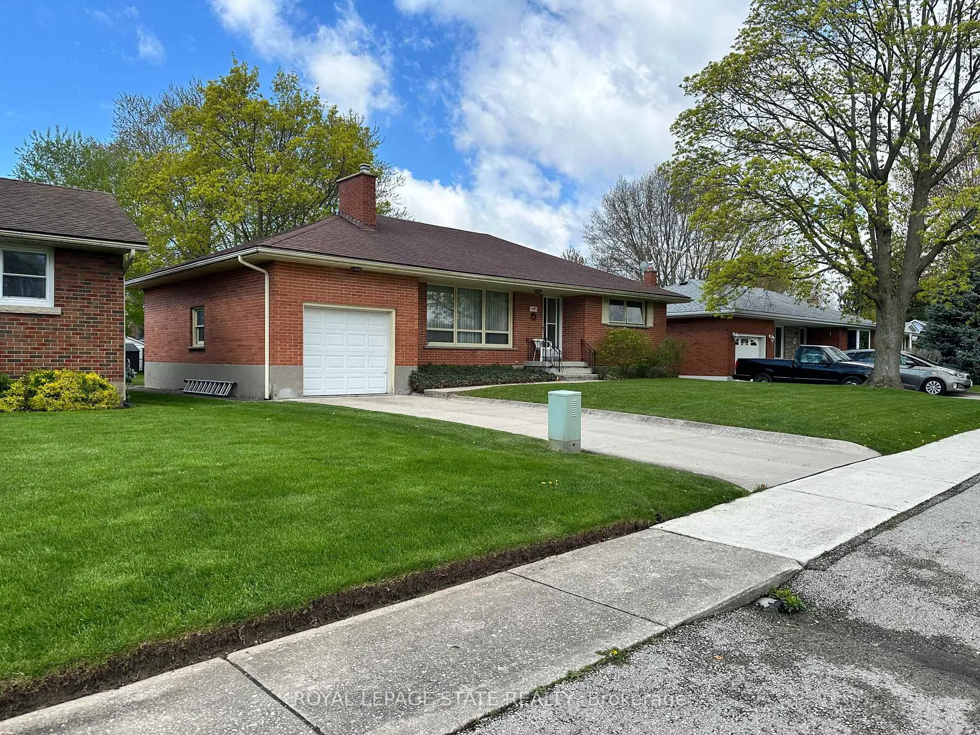 Photo 7 of 130 Gardiner Avenue E, Haldimand, Dunnville — HOMEH