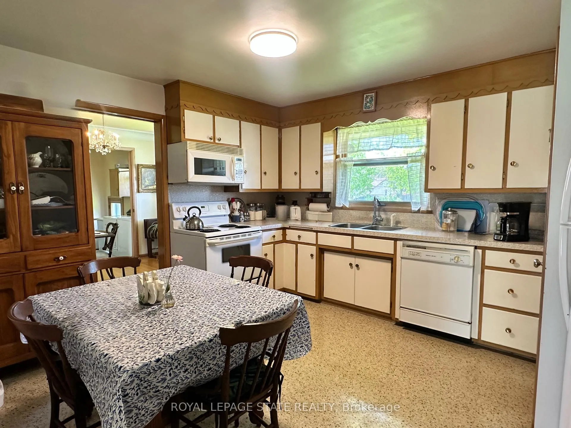 Photo 16 of 130 Gardiner Avenue E, Haldimand, Dunnville — HOMEH