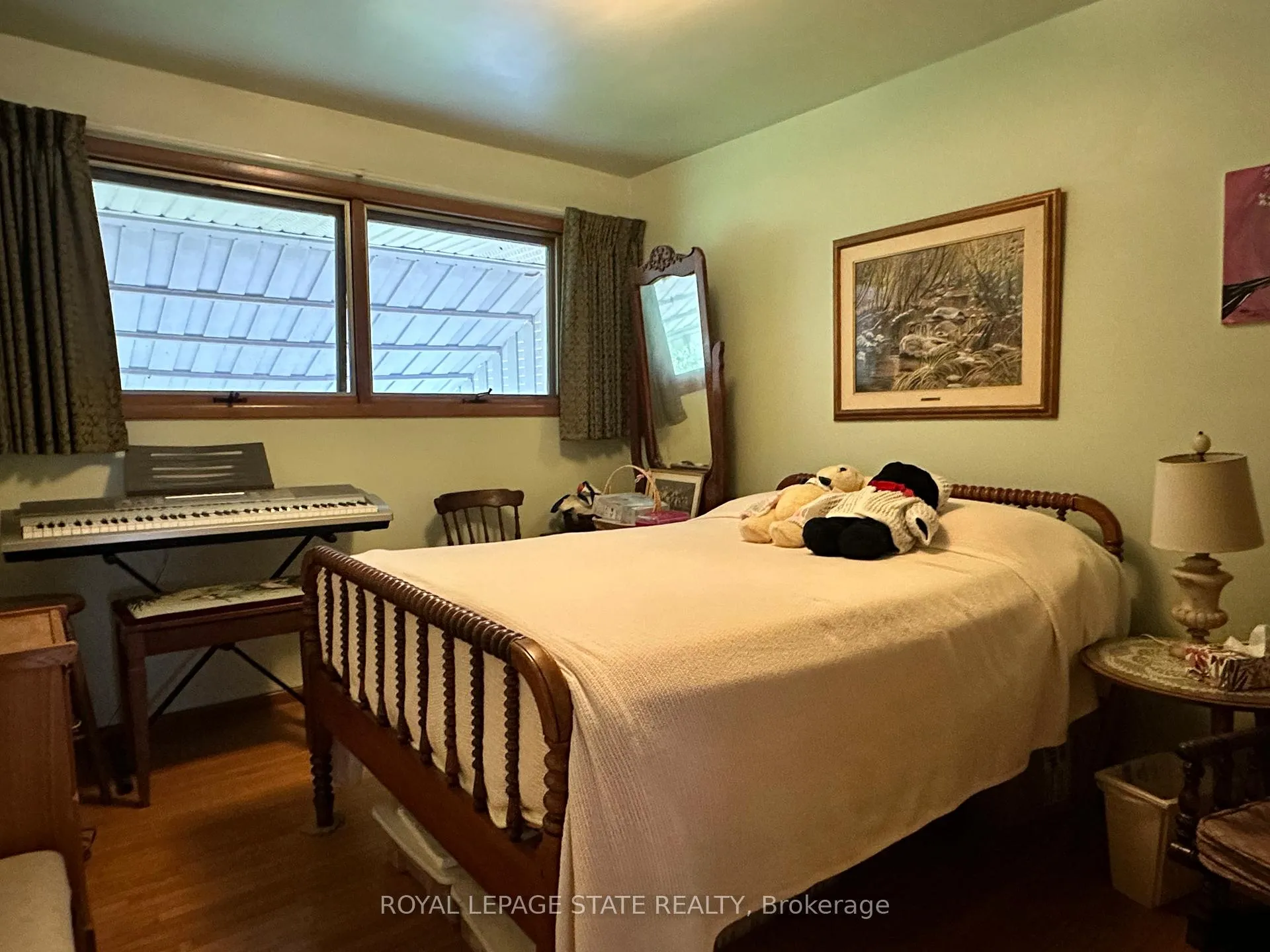 Photo 23 of 130 Gardiner Avenue E, Haldimand, Dunnville — HOMEH