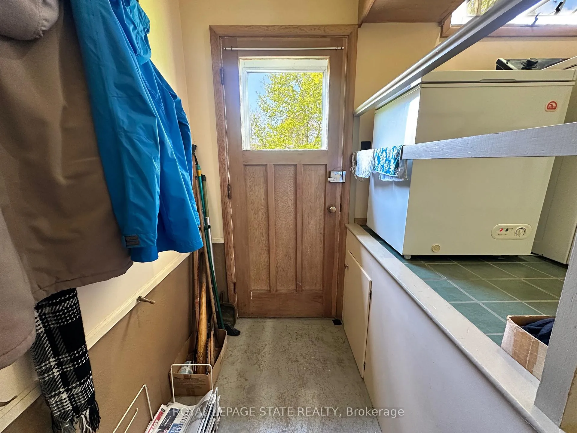 Photo 25 of 130 Gardiner Avenue E, Haldimand, Dunnville — HOMEH