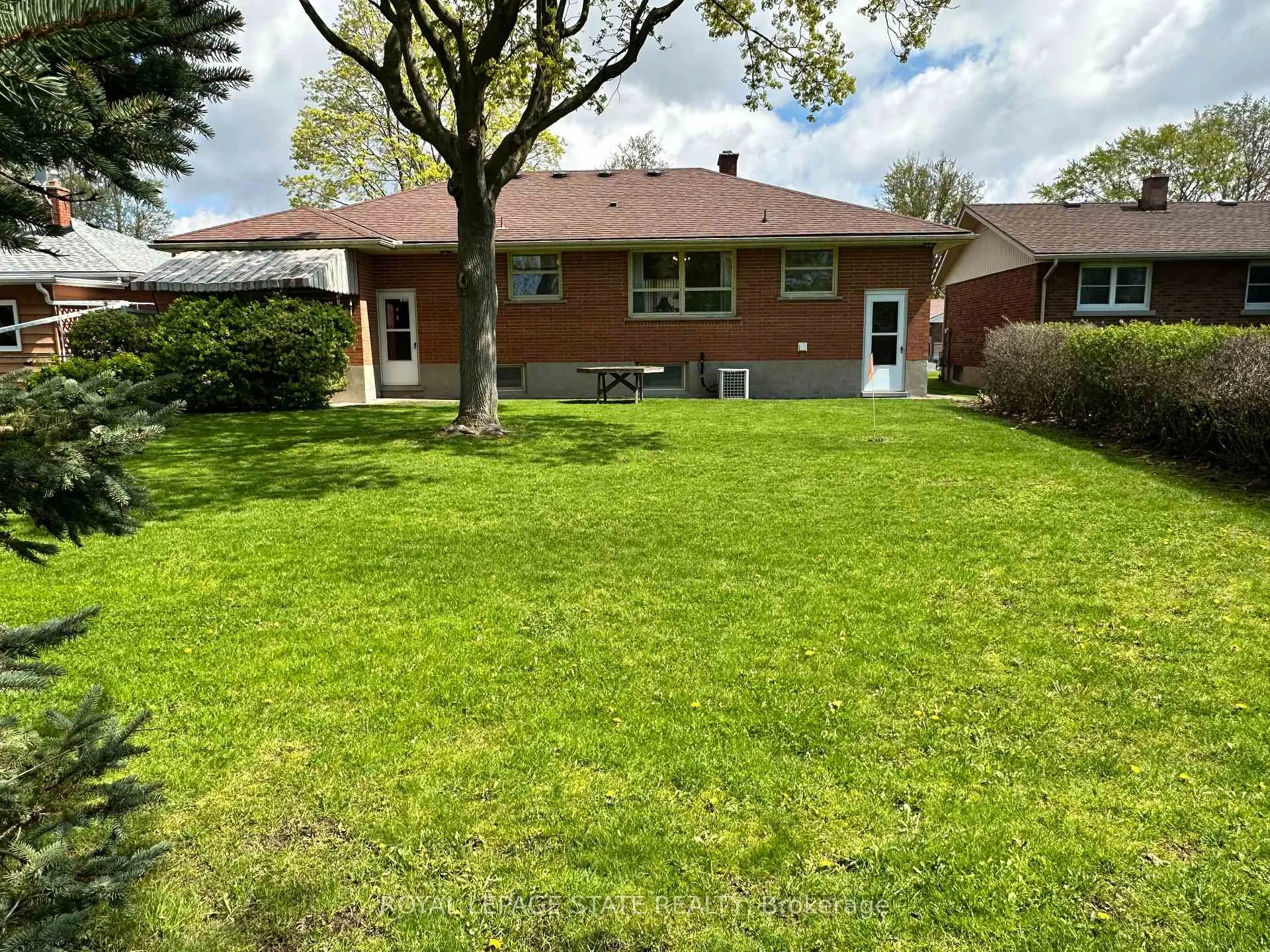 Photo 37 of 130 Gardiner Avenue E, Haldimand, Dunnville — HOMEH