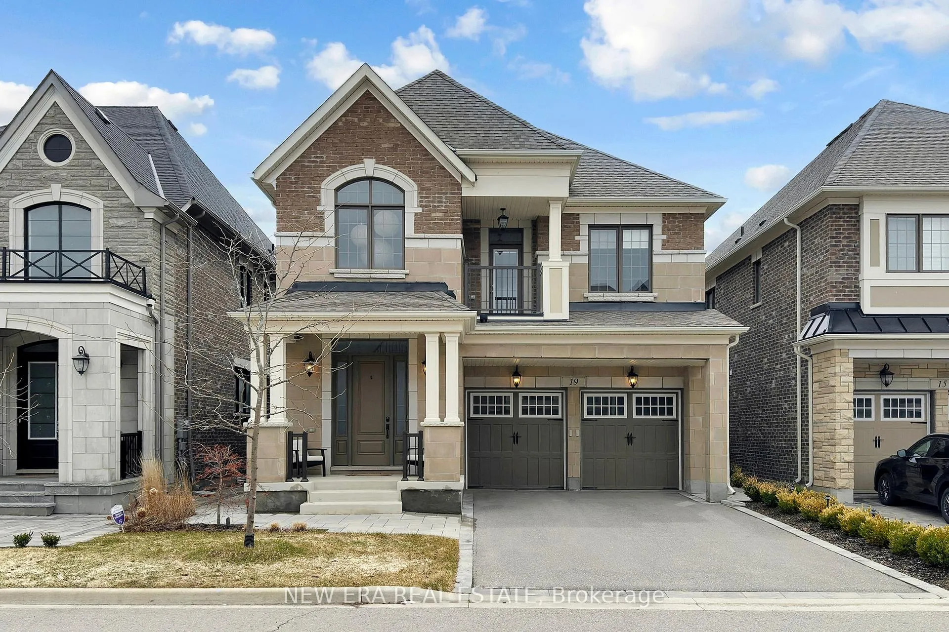 Photo 1 of 19 Hugh Mccutcheon Way, Vaughan, Kleinburg — HOMEH