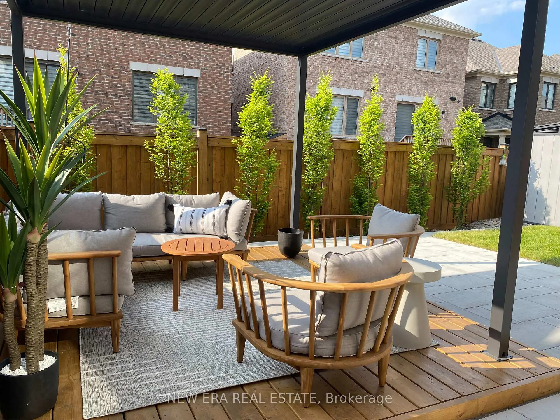 Photo 28 of 19 Hugh Mccutcheon Way, Vaughan, Kleinburg — HOMEH