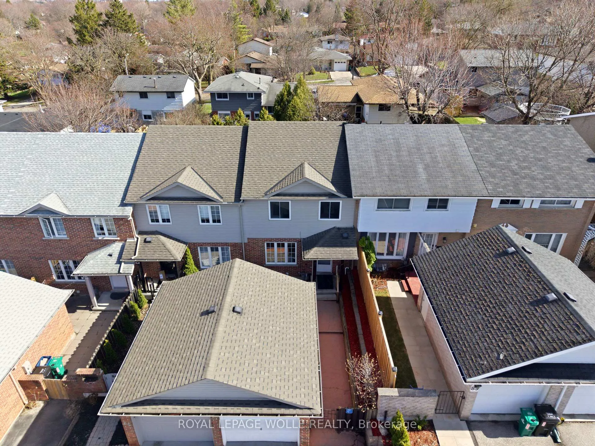 Photo 29 of 87 Ralgreen Crescent, Waterloo — HOMEH