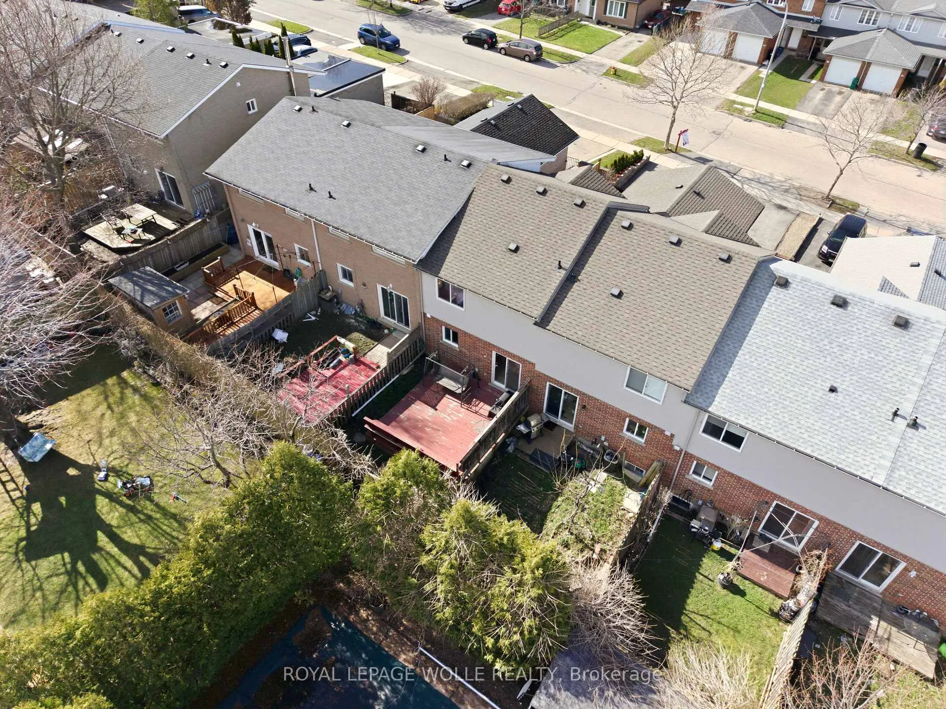 Photo 33 of 87 Ralgreen Crescent, Waterloo — HOMEH