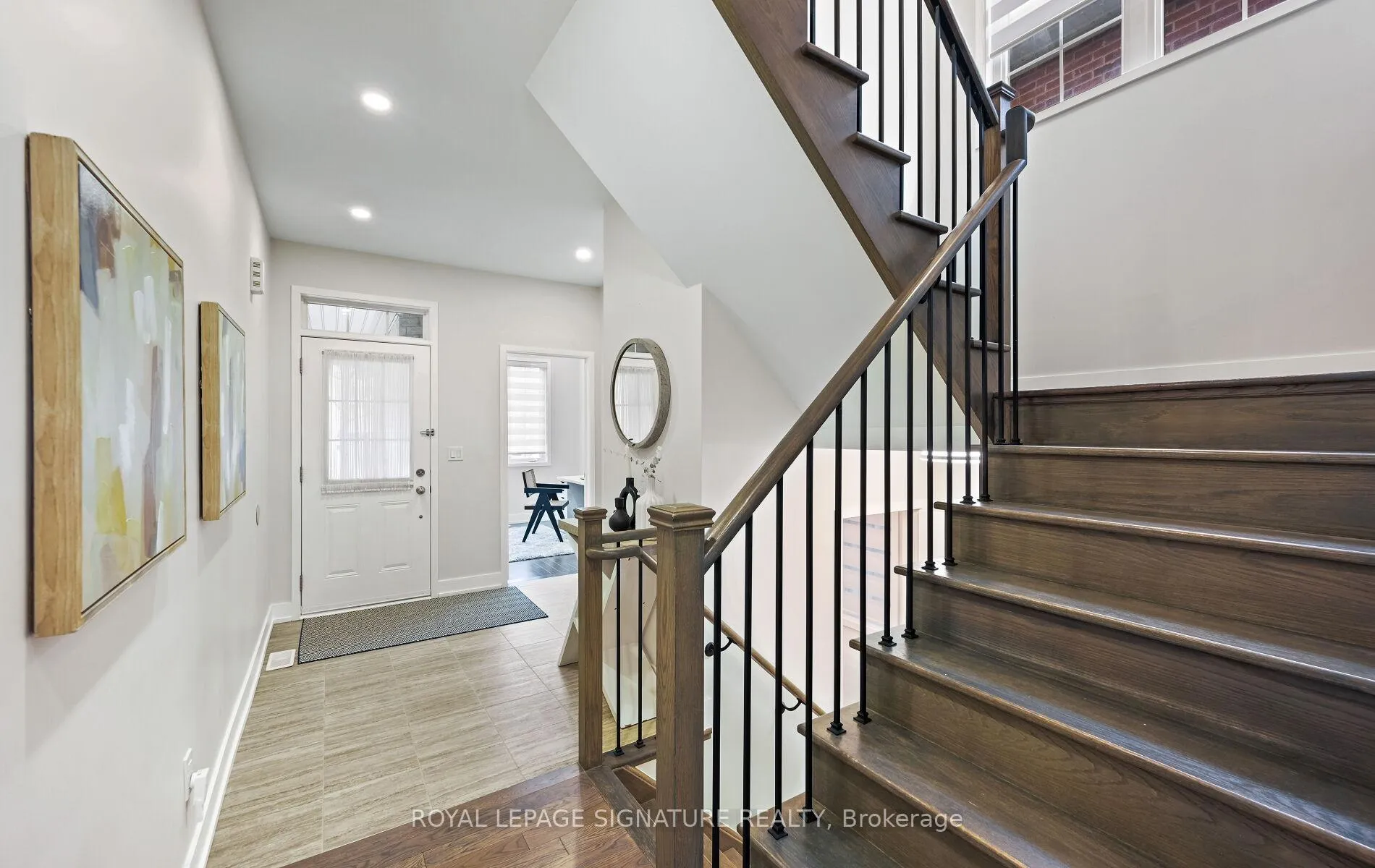 Photo 3 of 12 Avonmore Trail, Vaughan, Patterson — HOMEH