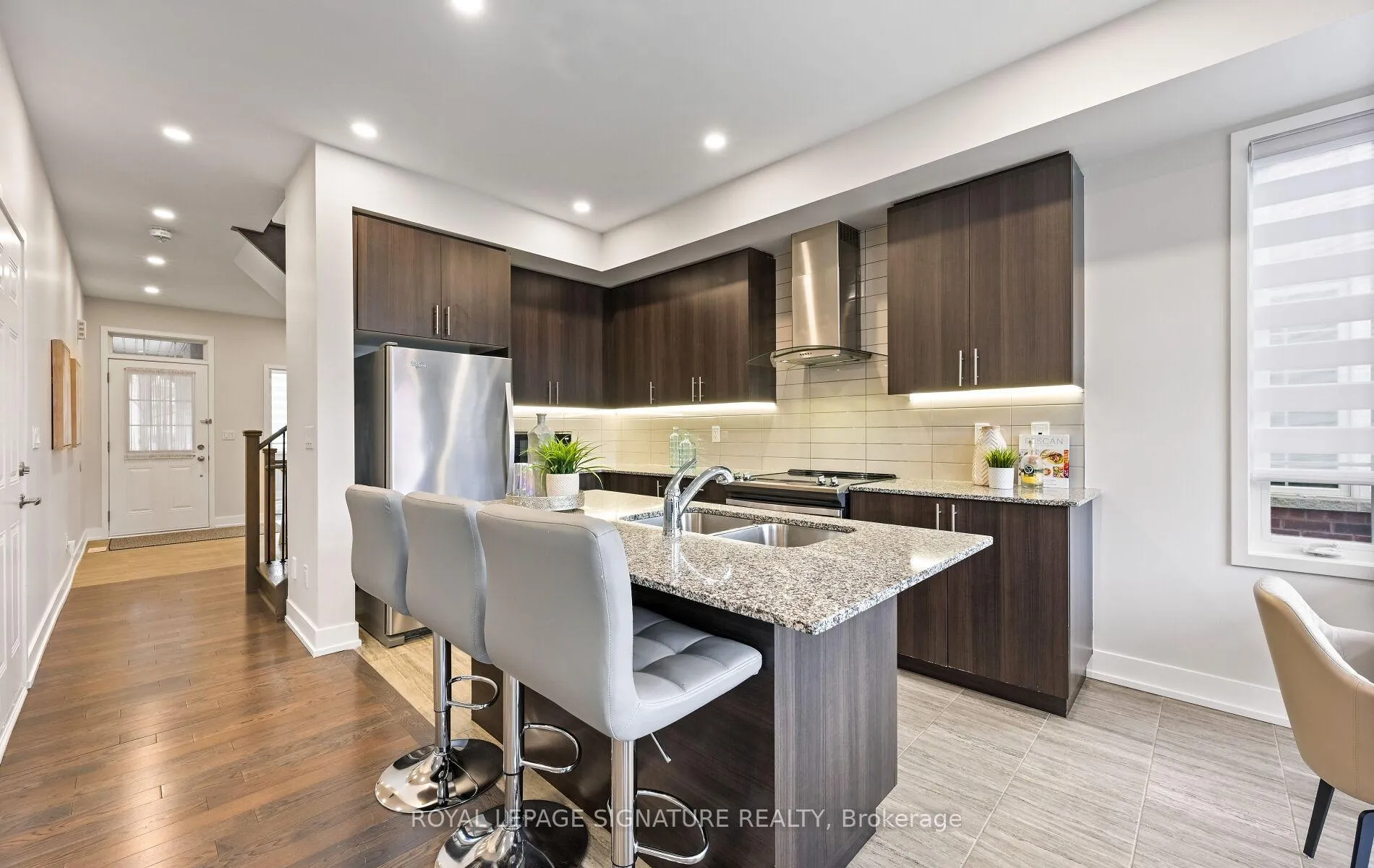 Photo 6 of 12 Avonmore Trail, Vaughan, Patterson — HOMEH
