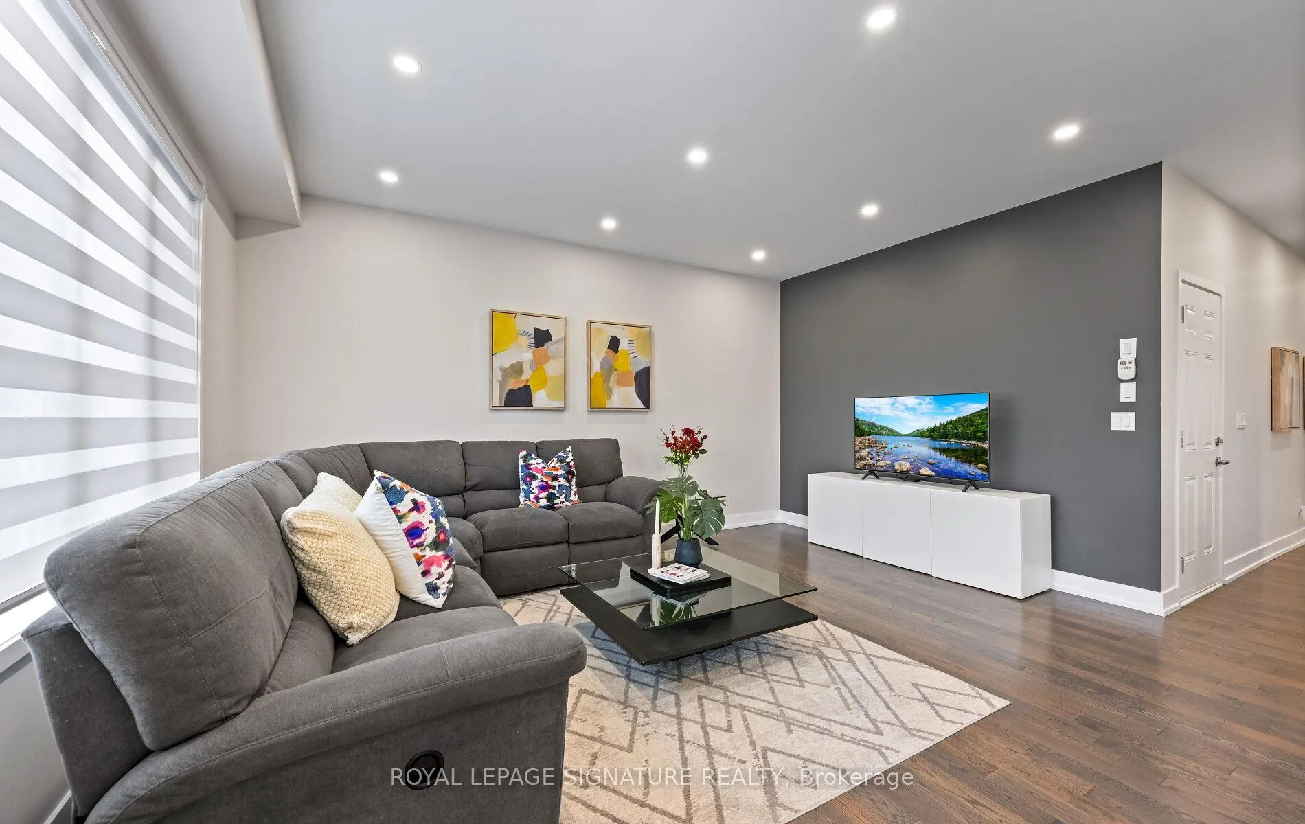 Photo 9 of 12 Avonmore Trail, Vaughan, Patterson — HOMEH