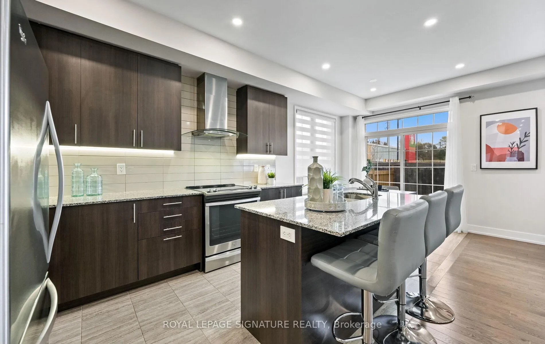 Photo 12 of 12 Avonmore Trail, Vaughan, Patterson — HOMEH
