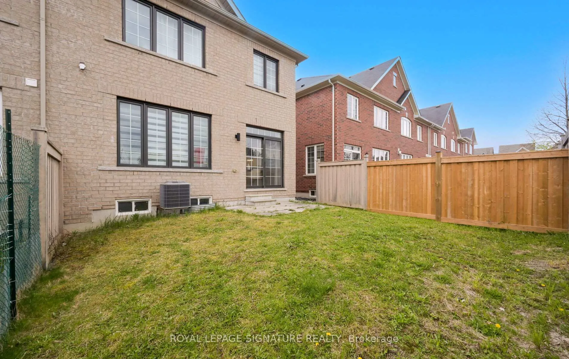Photo 29 of 12 Avonmore Trail, Vaughan, Patterson — HOMEH