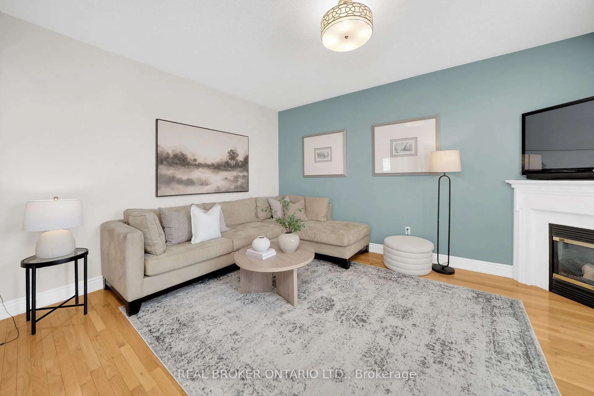 Photo 8 of 217 Ellis Crescent, Milton, Dempsey — HOMEH