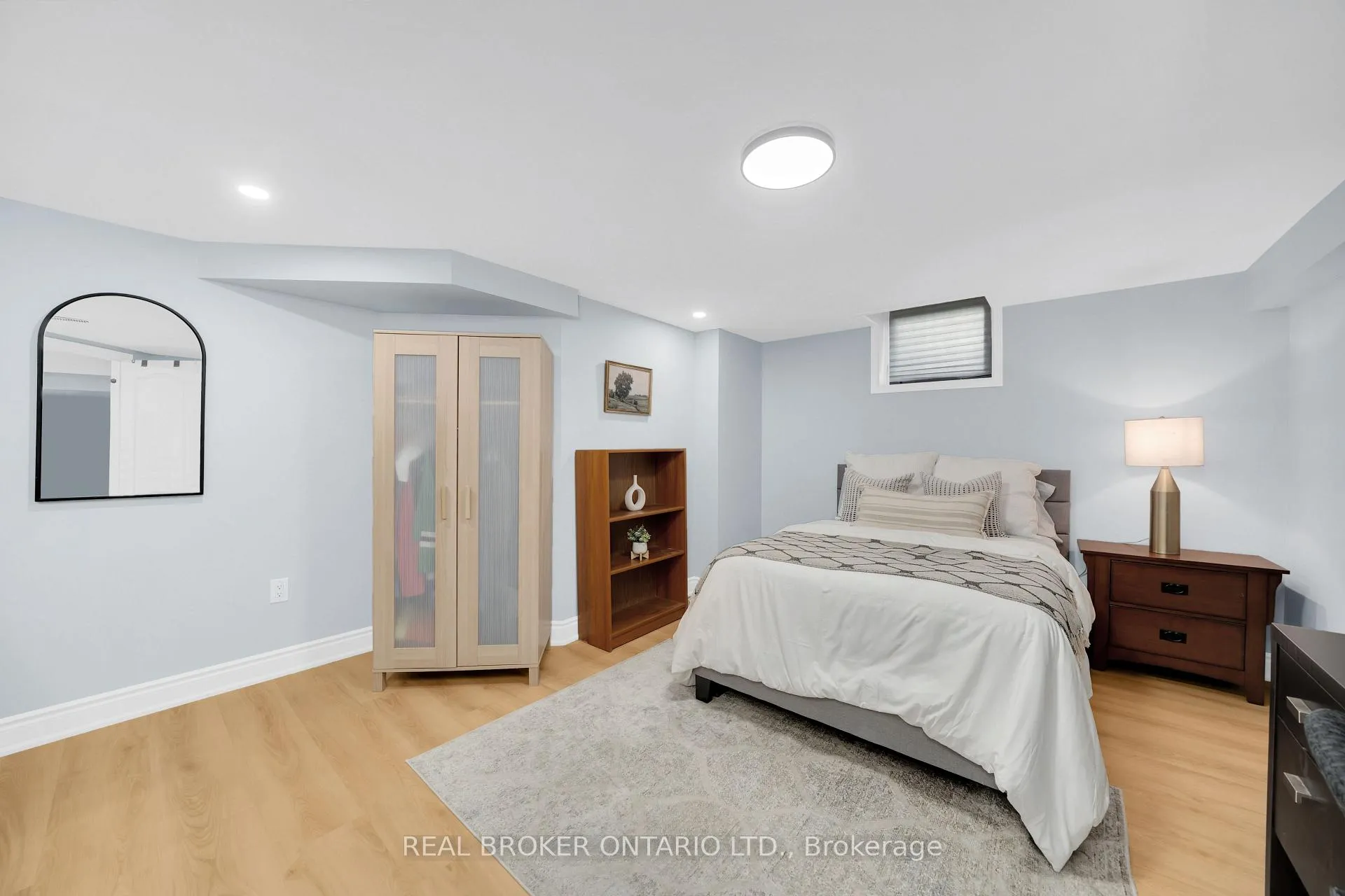 Photo 31 of 217 Ellis Crescent, Milton, Dempsey — HOMEH