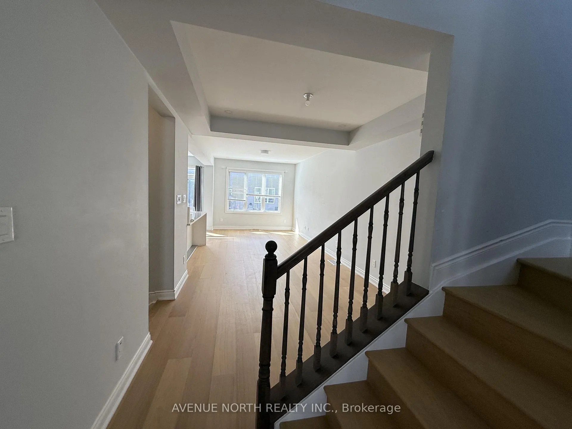 Photo 5 of 569 Rye Grass Way, Ottawa, Barrhaven - Half Moon Bay — HOMEH