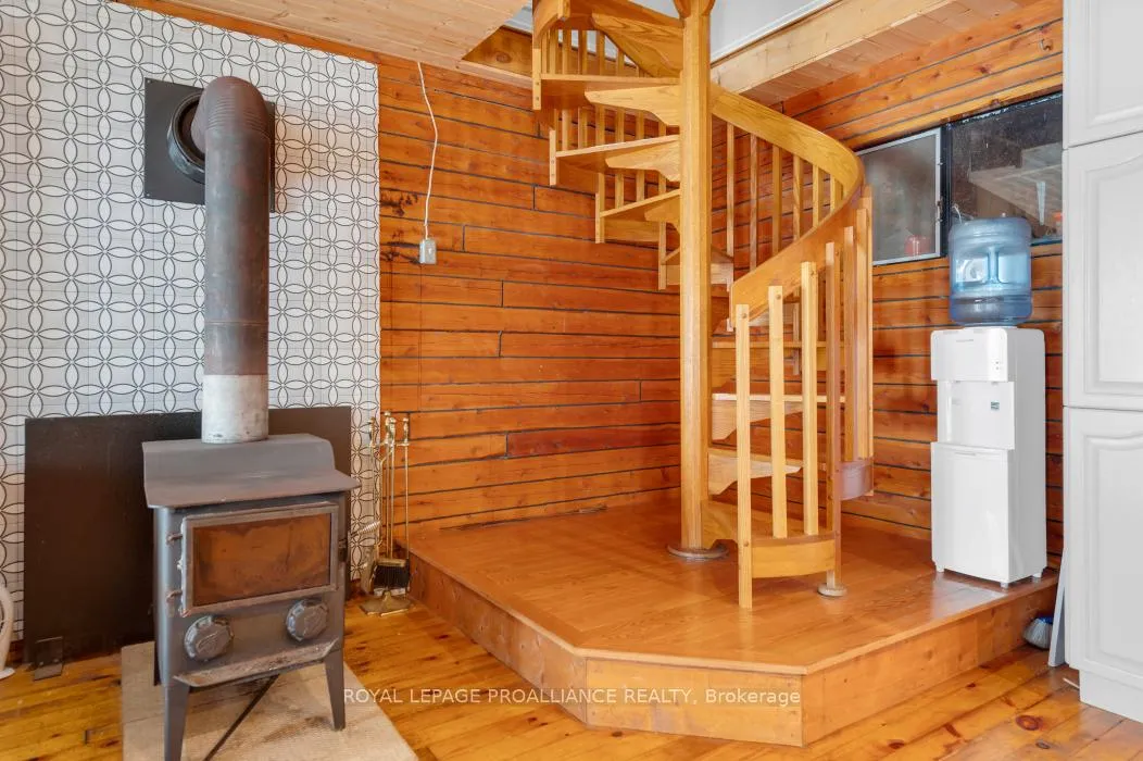 Photo 14 of 10520 Mazinaw Lake Access, Frontenac, Frontenac North — HOMEH
