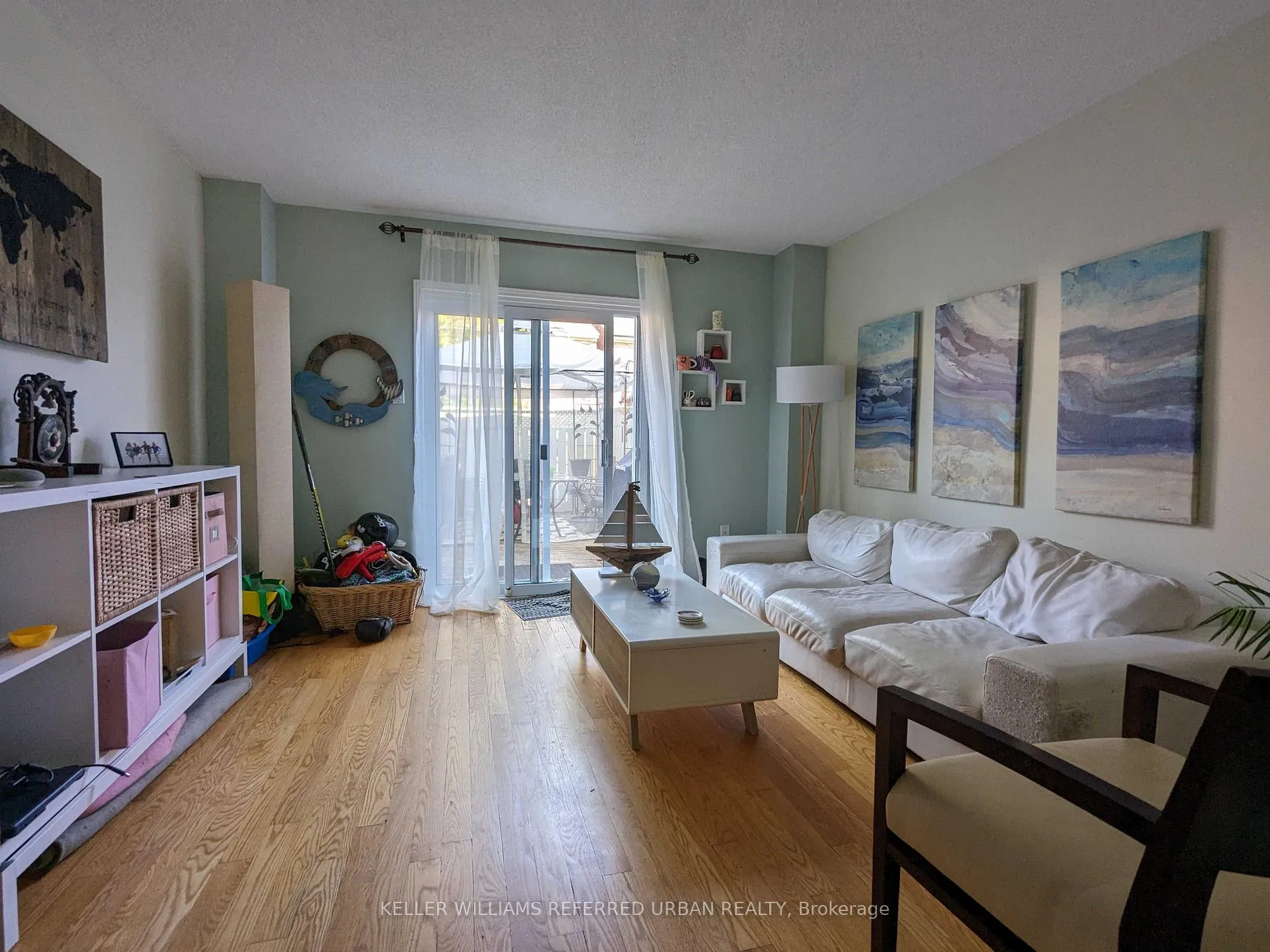 Photo 4 of 25 Unity Road, Toronto, Greenwood-Coxwell — HOMEH