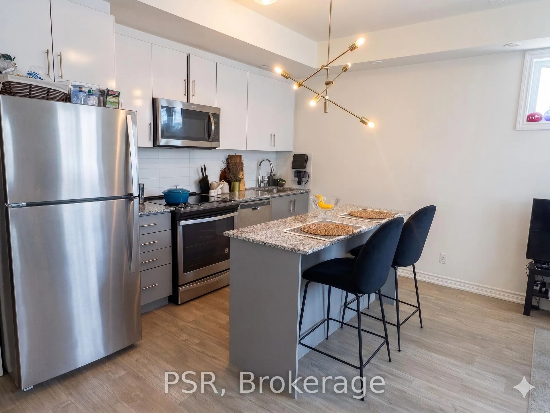 Photo 8 of Unit #2, 120 Long Branch Avenue, Etobicoke, Long Branch — HOMEH