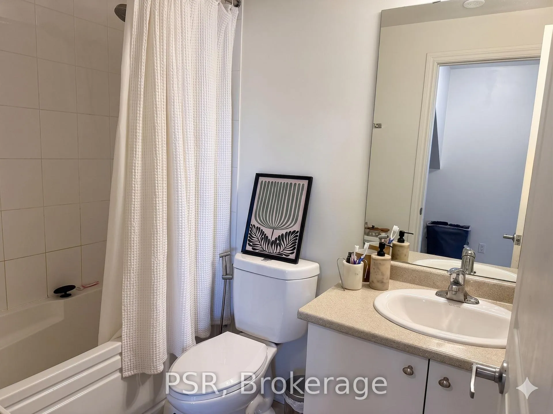 Photo 19 of Unit #2, 120 Long Branch Avenue, Etobicoke, Long Branch — HOMEH