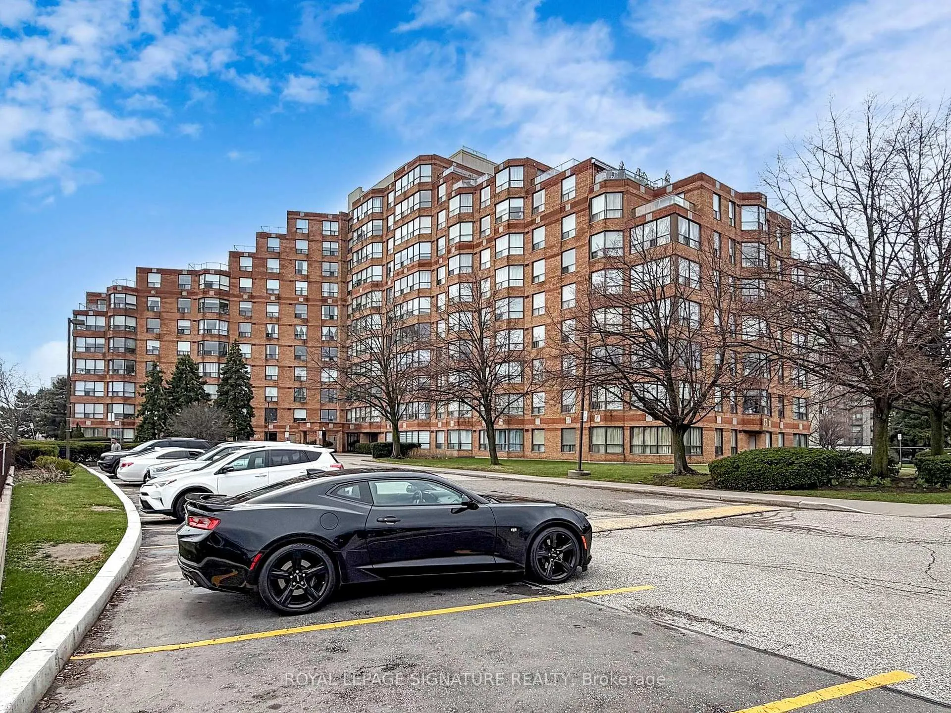 Photo 2 of Unit 303, 6 Humberline Drive, Etobicoke, West Humber-Clairville — HOMEH