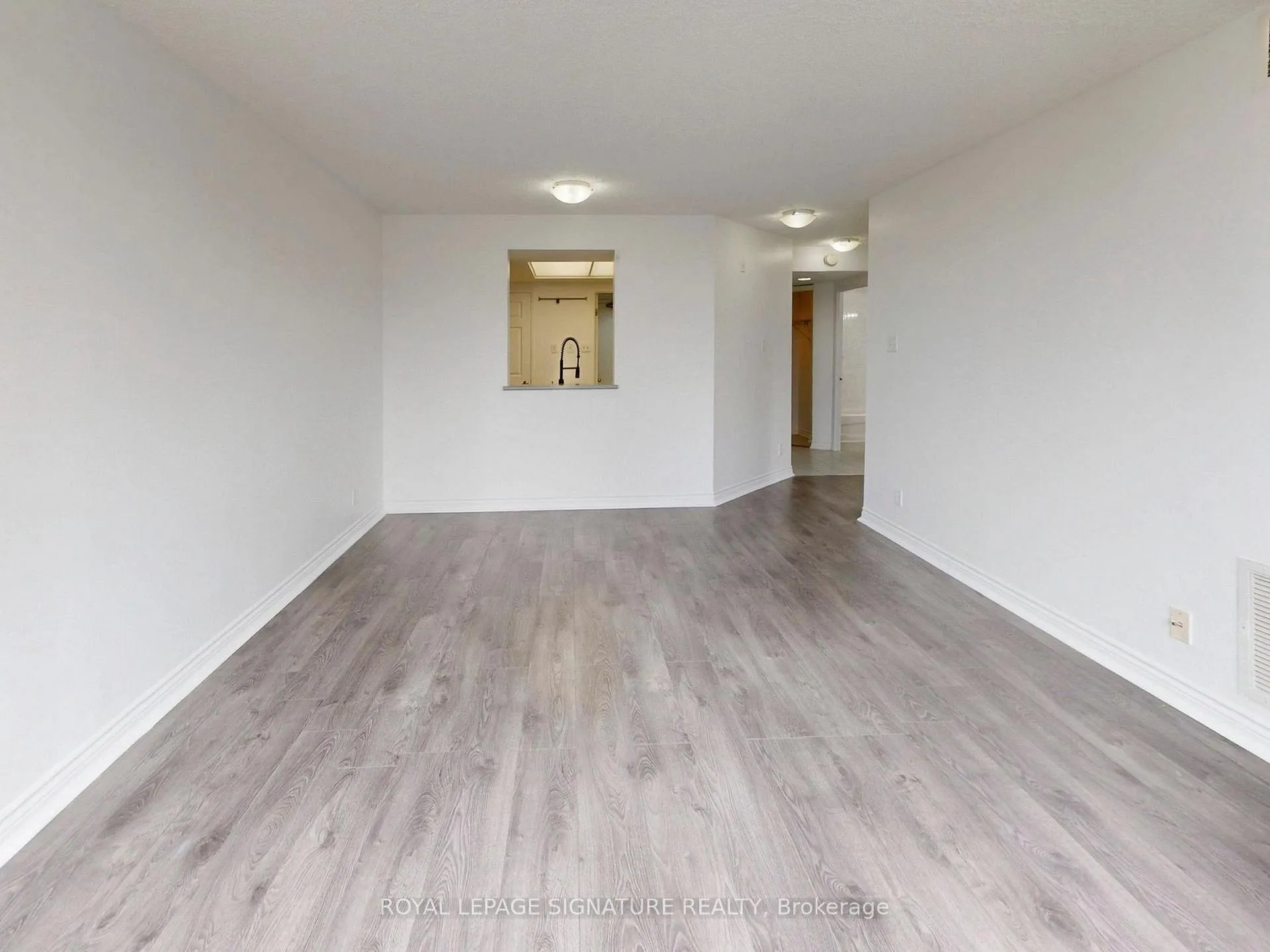Photo 13 of Unit 303, 6 Humberline Drive, Etobicoke, West Humber-Clairville — HOMEH