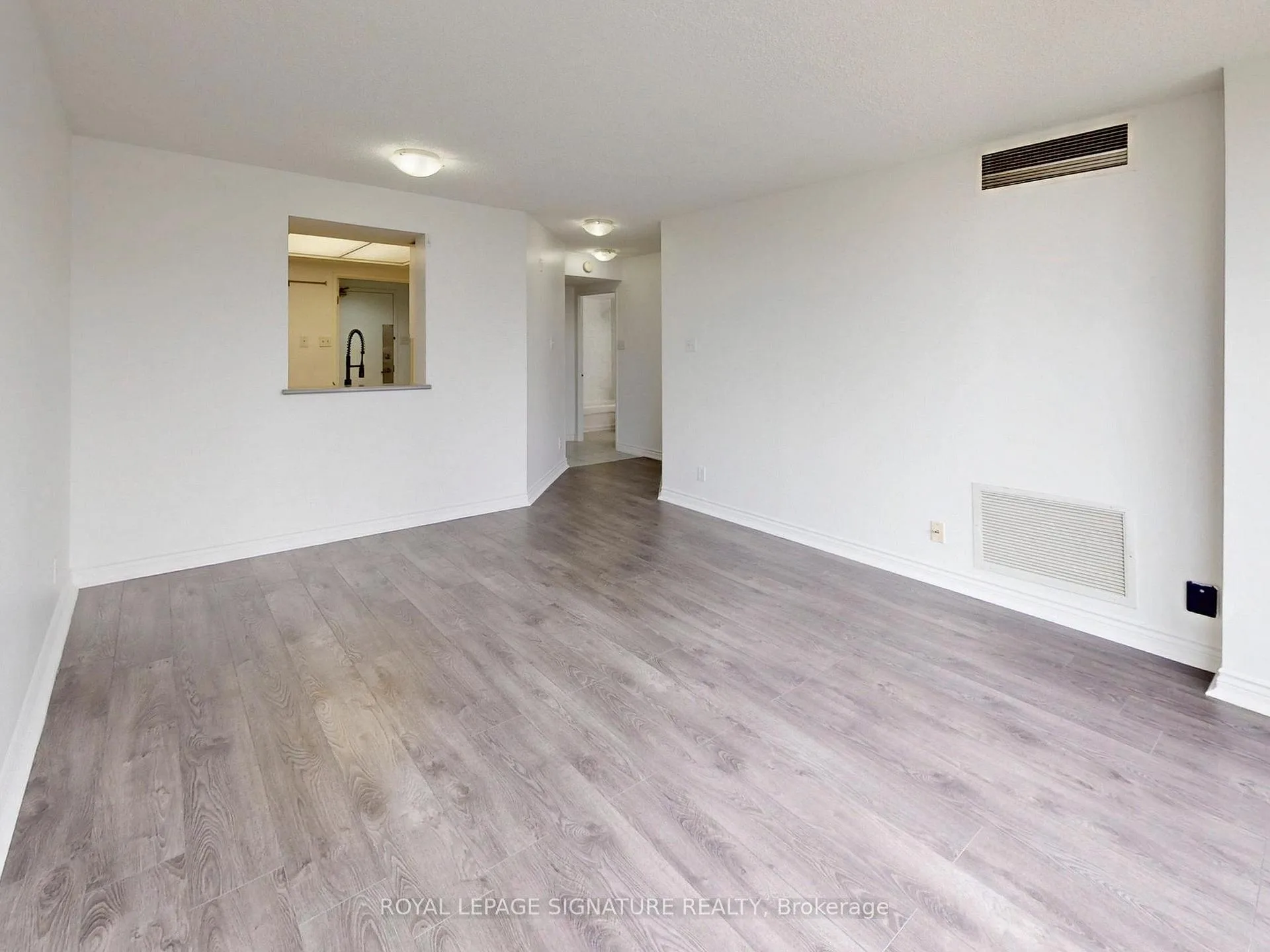 Photo 14 of Unit 303, 6 Humberline Drive, Etobicoke, West Humber-Clairville — HOMEH