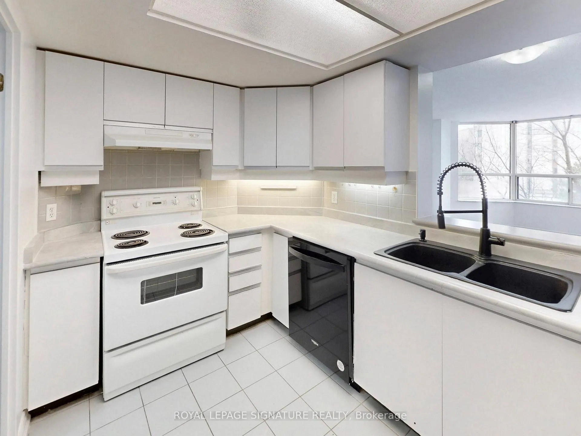 Photo 15 of Unit 303, 6 Humberline Drive, Etobicoke, West Humber-Clairville — HOMEH
