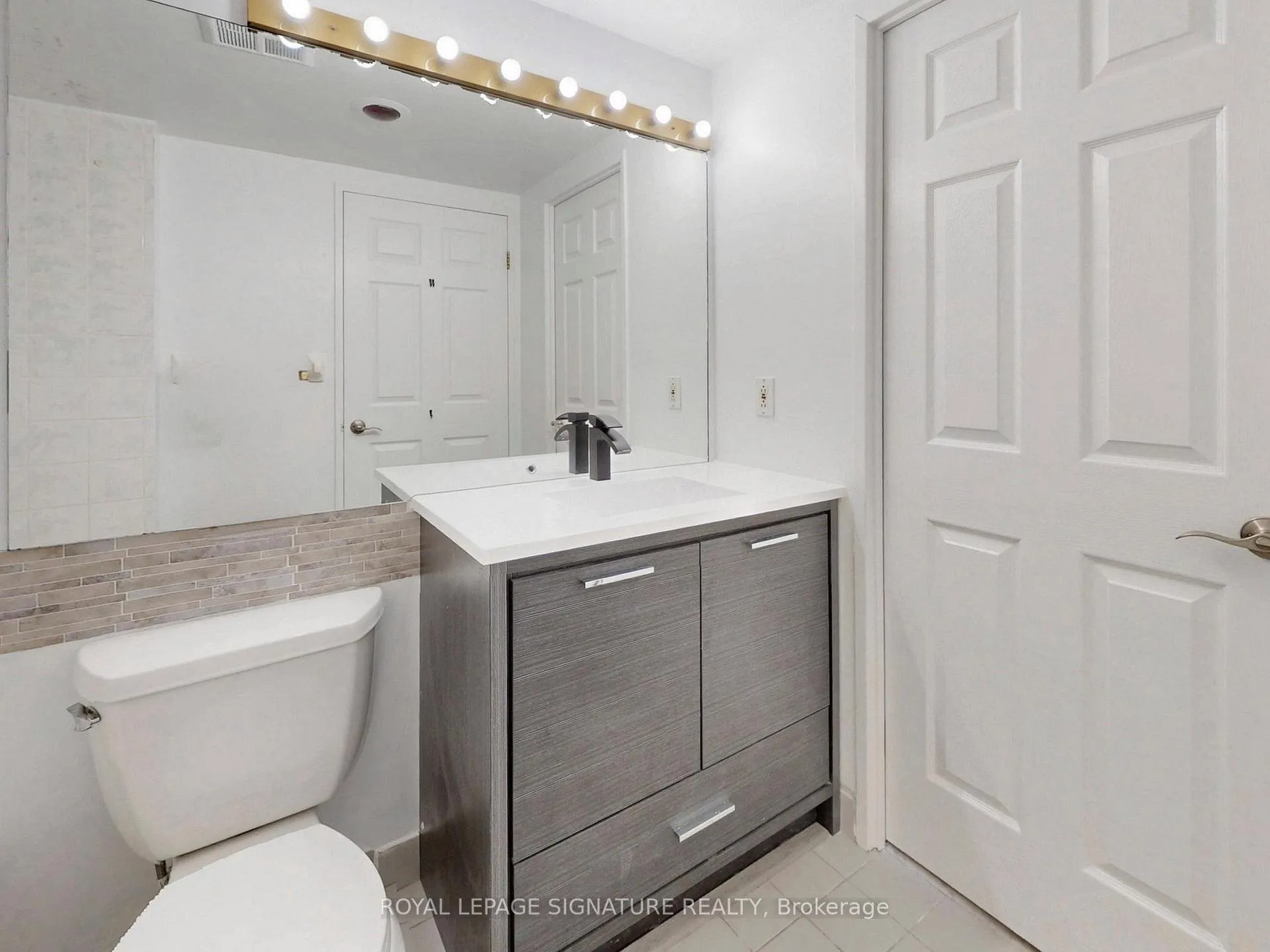 Photo 20 of Unit 303, 6 Humberline Drive, Etobicoke, West Humber-Clairville — HOMEH