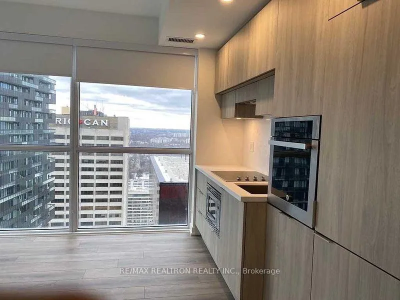 Photo 10 of Unit 3705, 39 Roehampton Avenue, Toronto, Mount Pleasant West — HOMEH