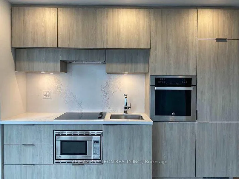 Photo 11 of Unit 3705, 39 Roehampton Avenue, Toronto, Mount Pleasant West — HOMEH