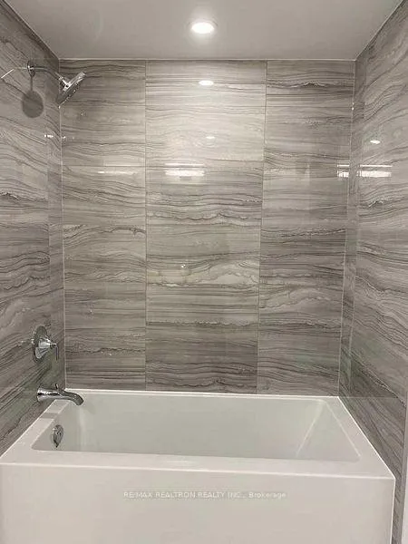 Photo 18 of Unit 3705, 39 Roehampton Avenue, Toronto, Mount Pleasant West — HOMEH
