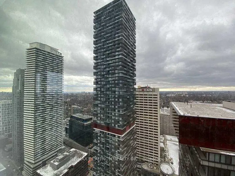 Photo 22 of Unit 3705, 39 Roehampton Avenue, Toronto, Mount Pleasant West — HOMEH