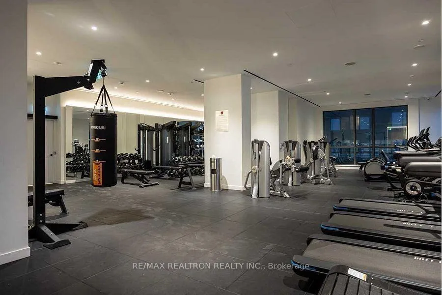 Photo 25 of Unit 3705, 39 Roehampton Avenue, Toronto, Mount Pleasant West — HOMEH