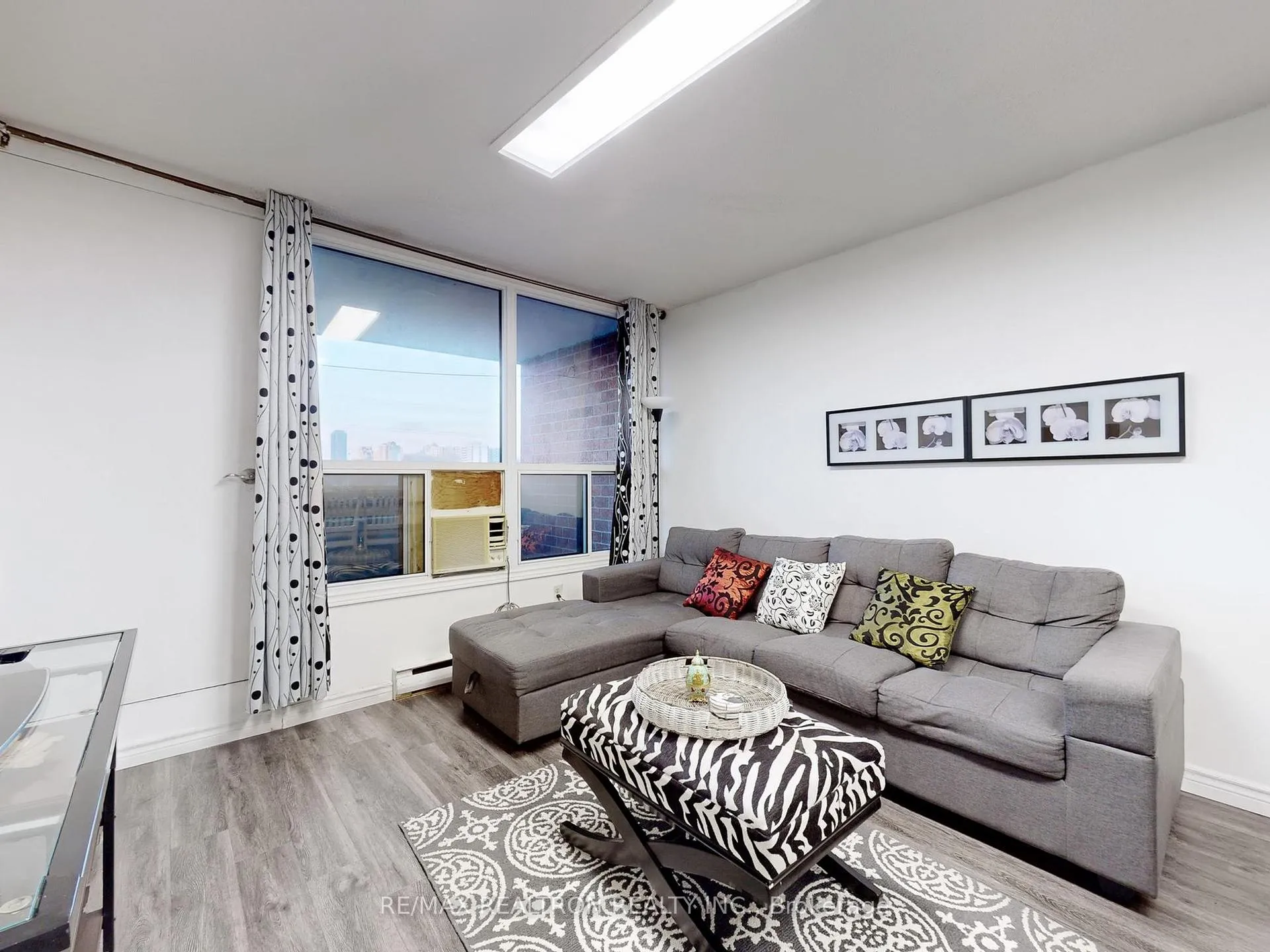 Photo 5 of Unit 312, 150 Leeward Glenway, Toronto, Flemingdon Park — HOMEH