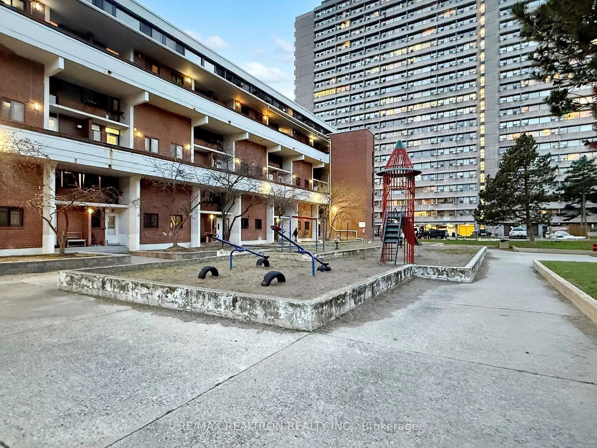 Photo 42 of Unit 312, 150 Leeward Glenway, Toronto, Flemingdon Park — HOMEH