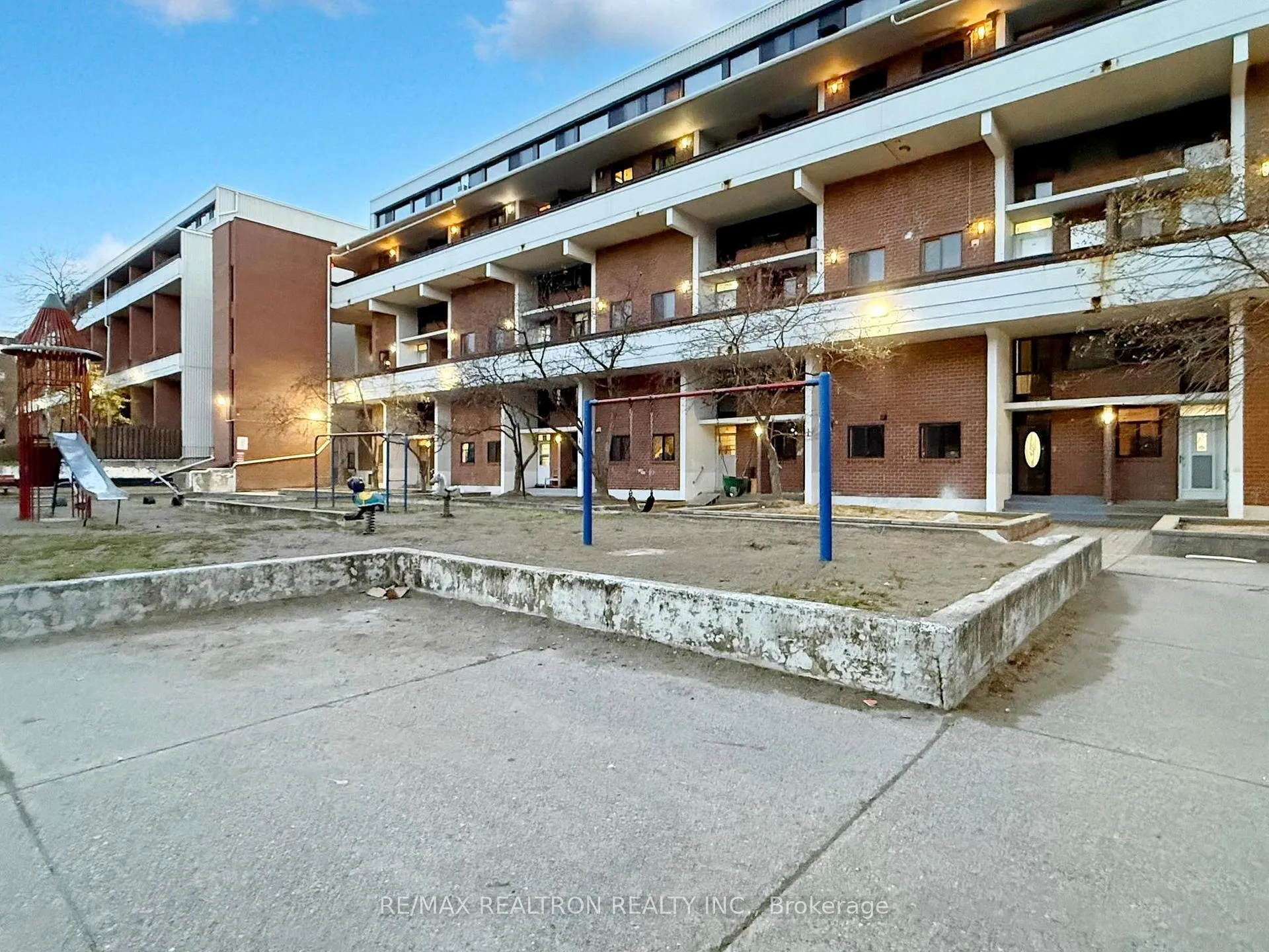 Photo 43 of Unit 312, 150 Leeward Glenway, Toronto, Flemingdon Park — HOMEH
