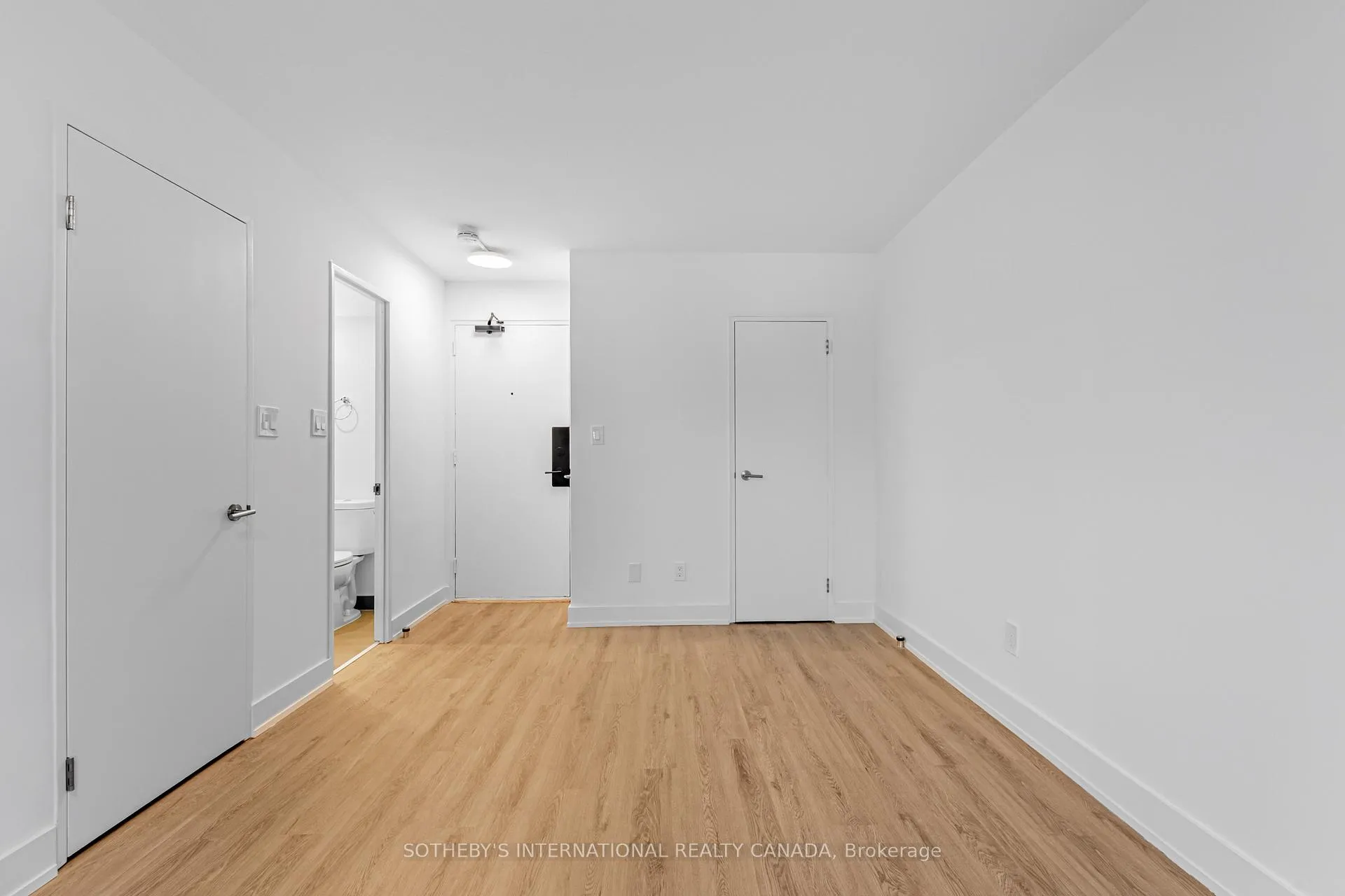 Photo 11 of Unit N0106, 135 Tyndall Avenue, Toronto, South Parkdale — HOMEH