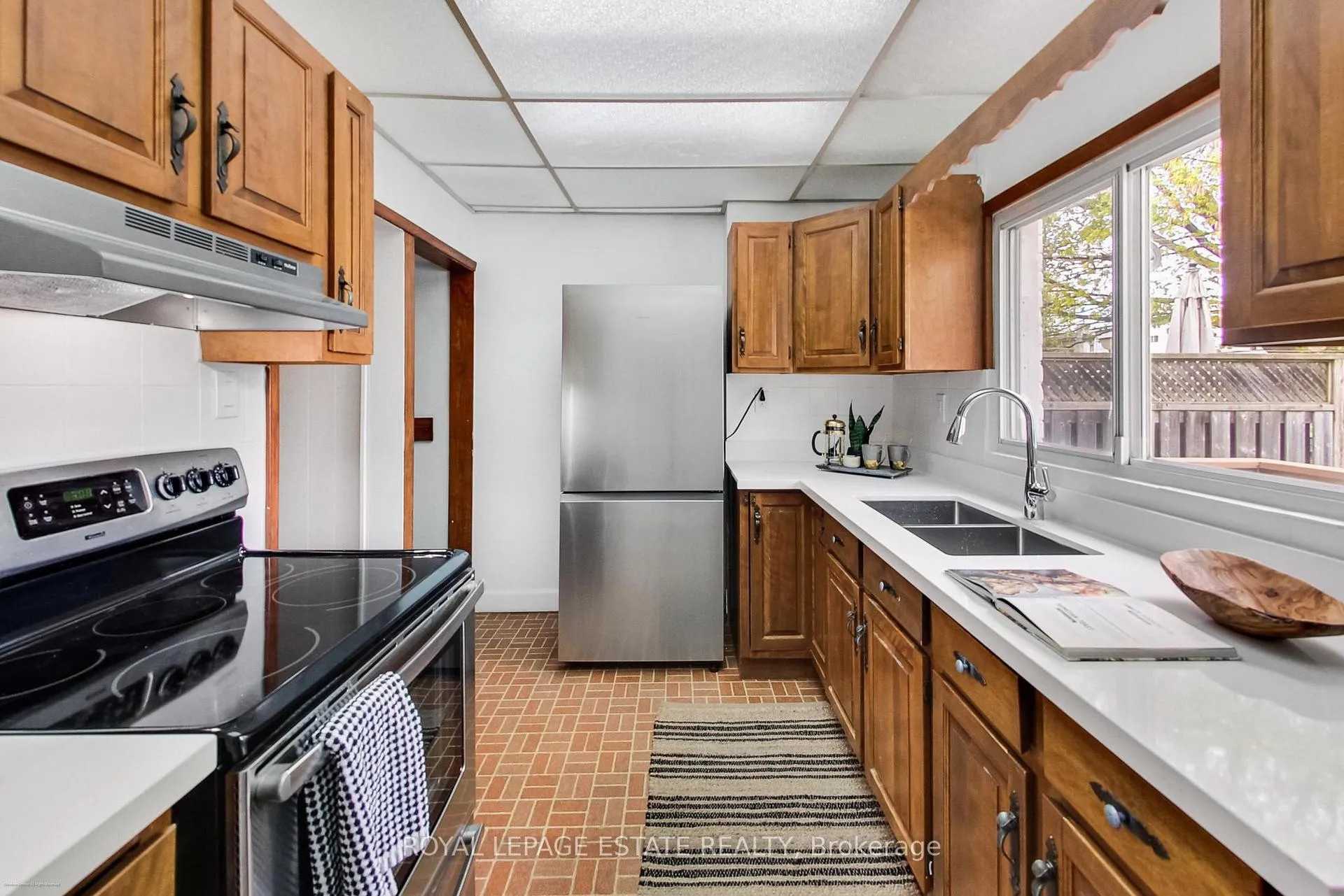 Photo 9 of 145 Hillingdon Avenue, Toronto, Woodbine Corridor — HOMEH