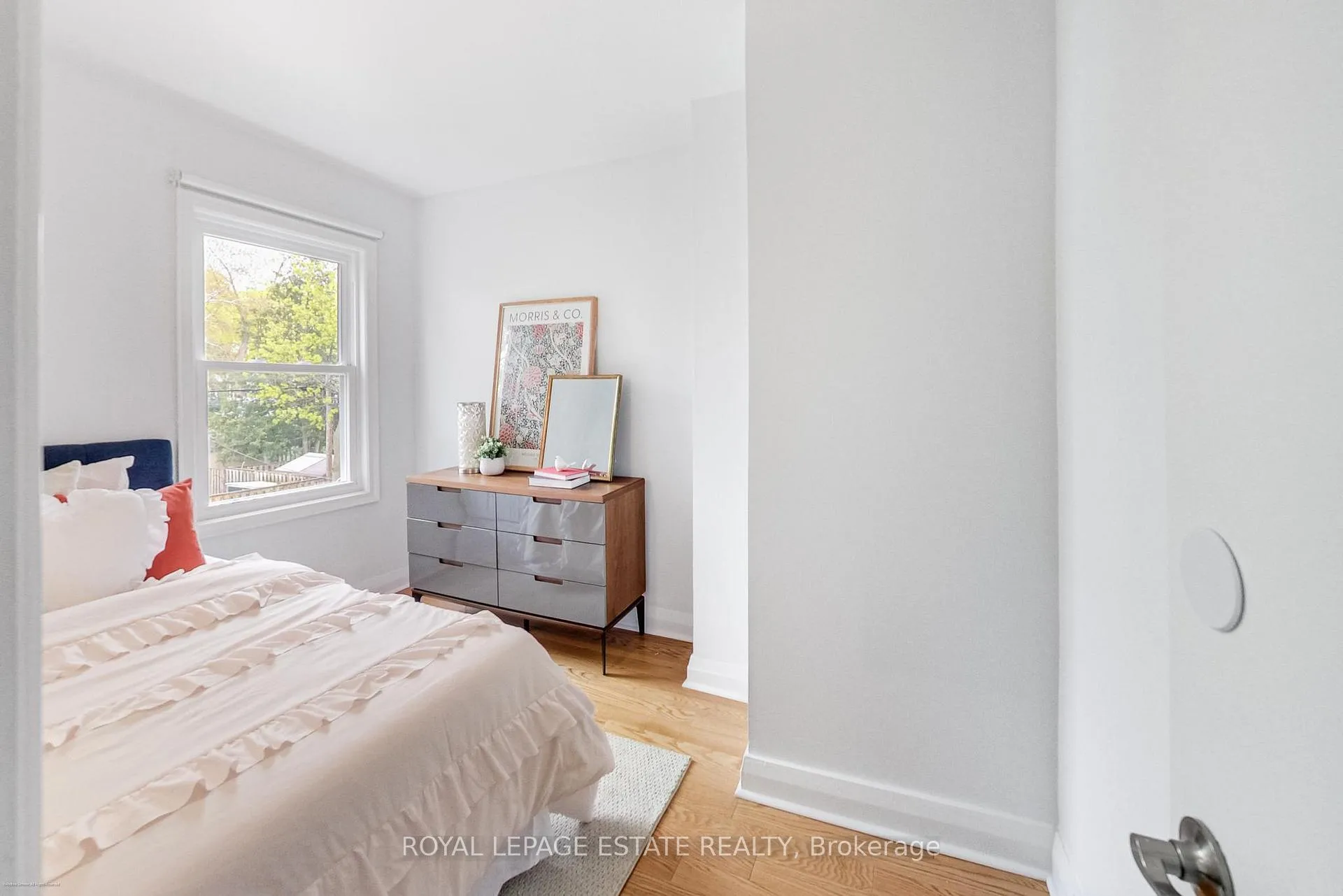 Photo 13 of 145 Hillingdon Avenue, Toronto, Woodbine Corridor — HOMEH