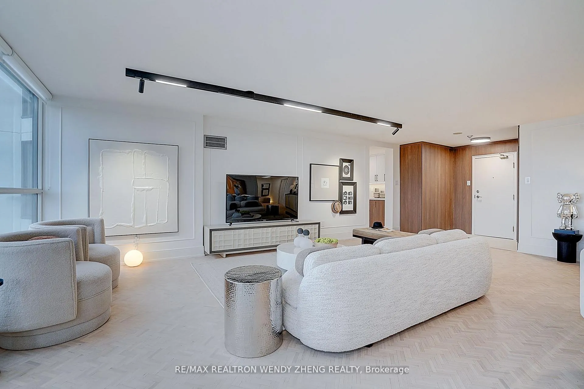 Photo 17 of Unit 608, 1 Clark Avenue W, Vaughan, Crestwood-Springfarm-Yorkhill — HOMEH