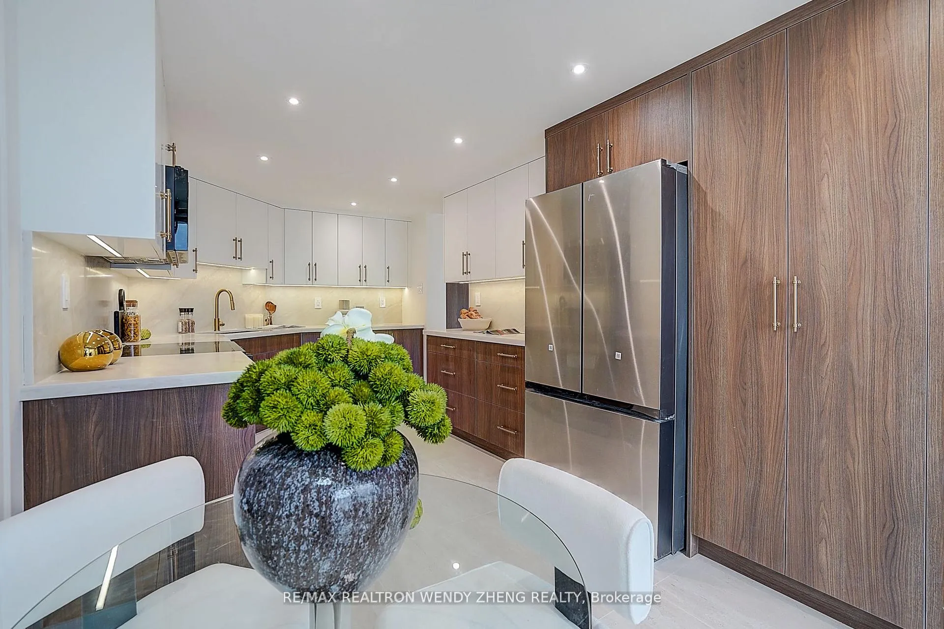 Photo 20 of Unit 608, 1 Clark Avenue W, Vaughan, Crestwood-Springfarm-Yorkhill — HOMEH