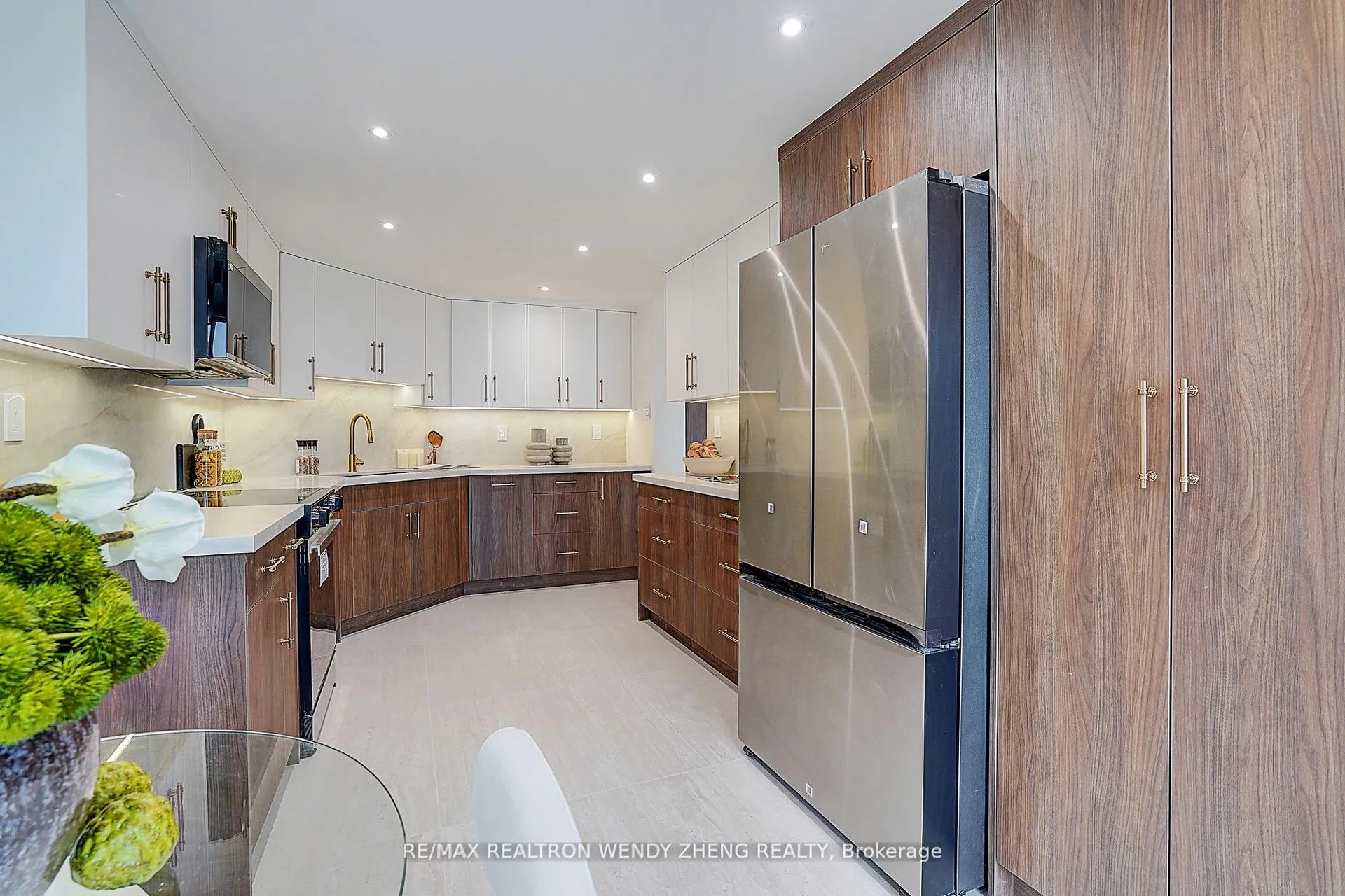 Photo 25 of Unit 608, 1 Clark Avenue W, Vaughan, Crestwood-Springfarm-Yorkhill — HOMEH