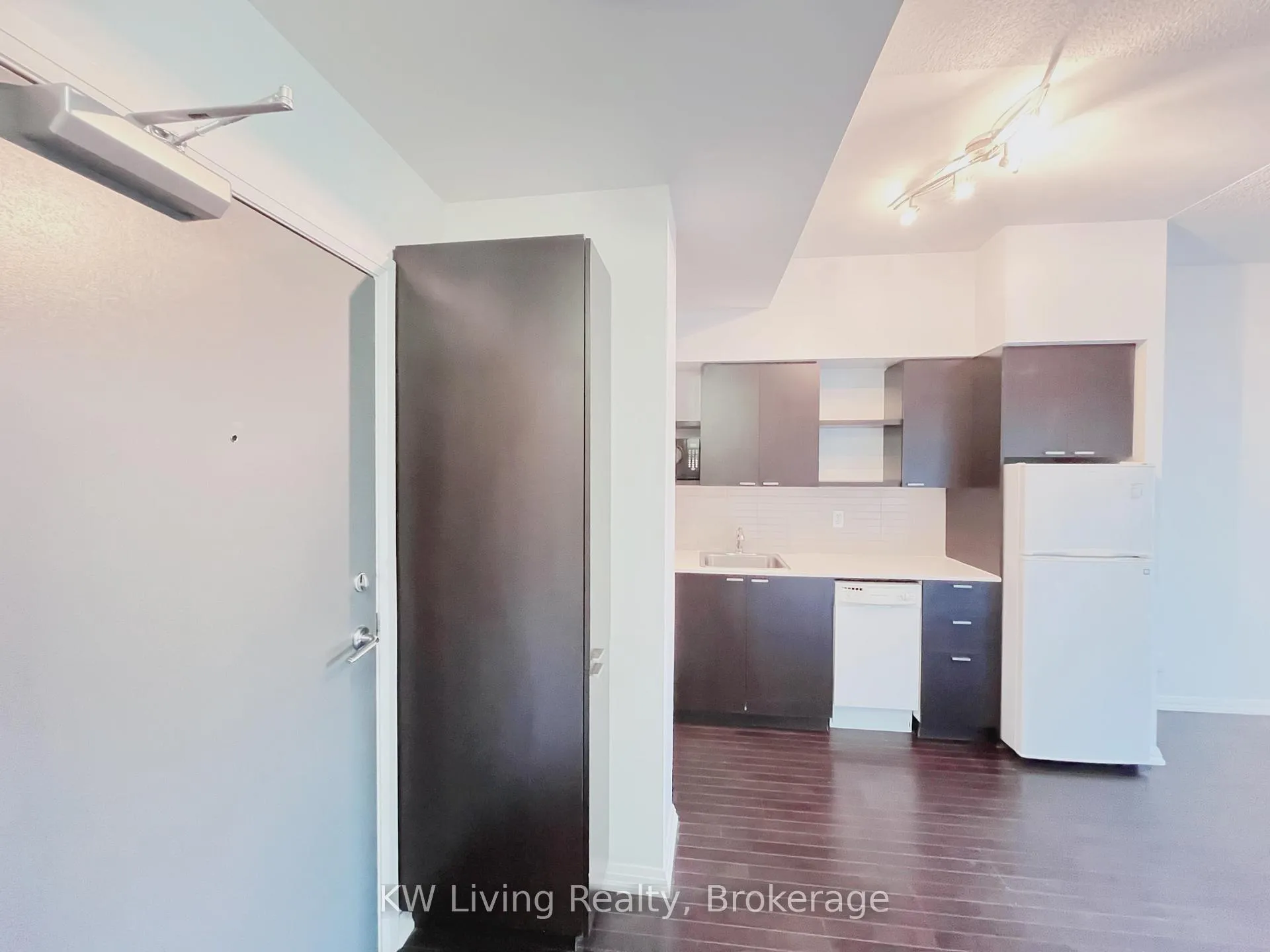 Photo 4 of Unit 1412, 35 Hayden Street, Toronto, Church-Yonge Corridor — HOMEH