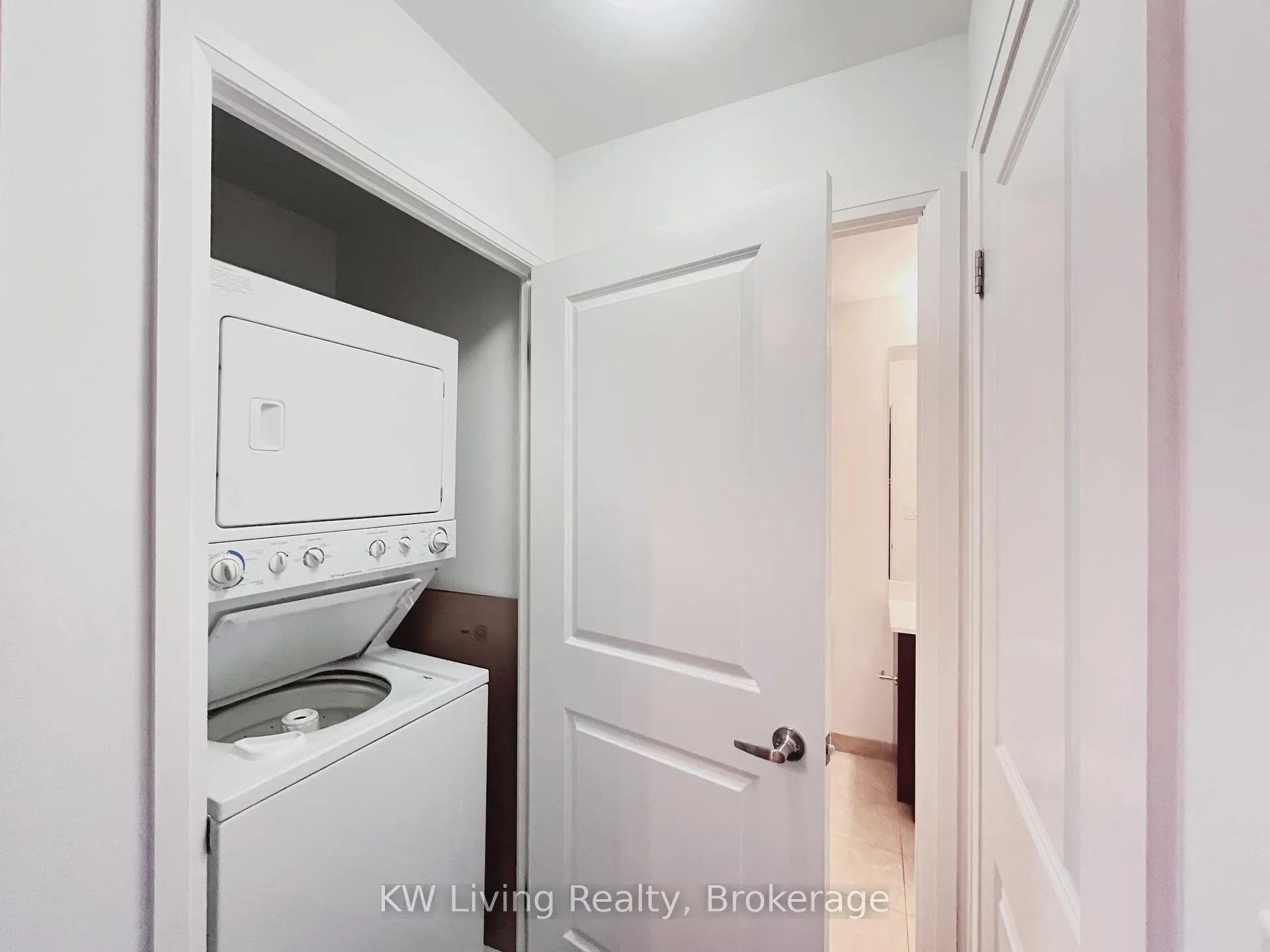 Photo 18 of Unit 1412, 35 Hayden Street, Toronto, Church-Yonge Corridor — HOMEH