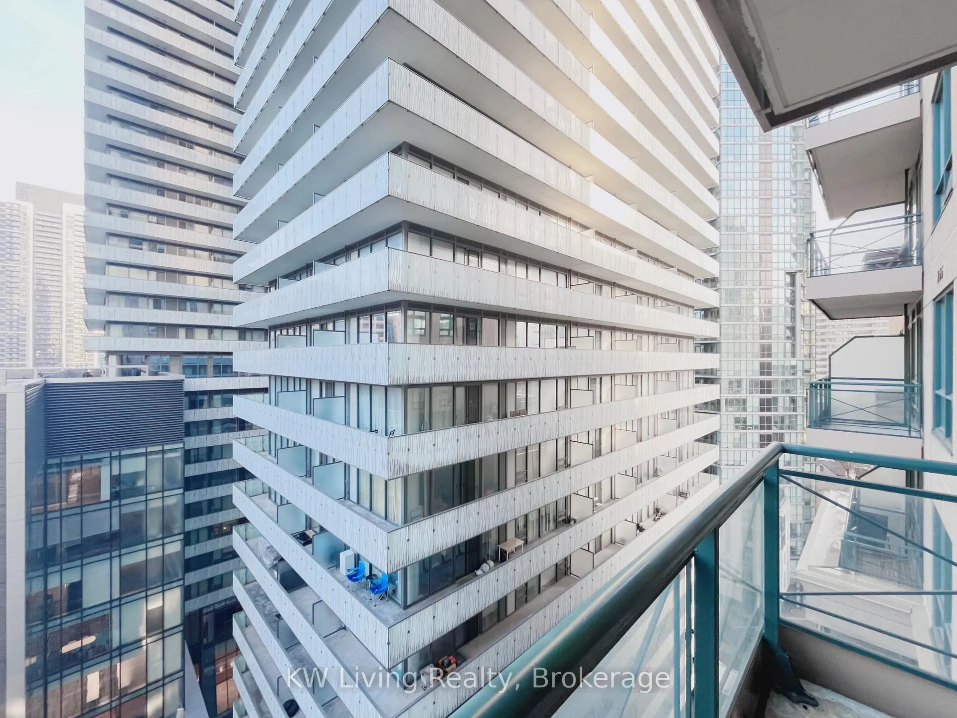 Photo 23 of Unit 1412, 35 Hayden Street, Toronto, Church-Yonge Corridor — HOMEH