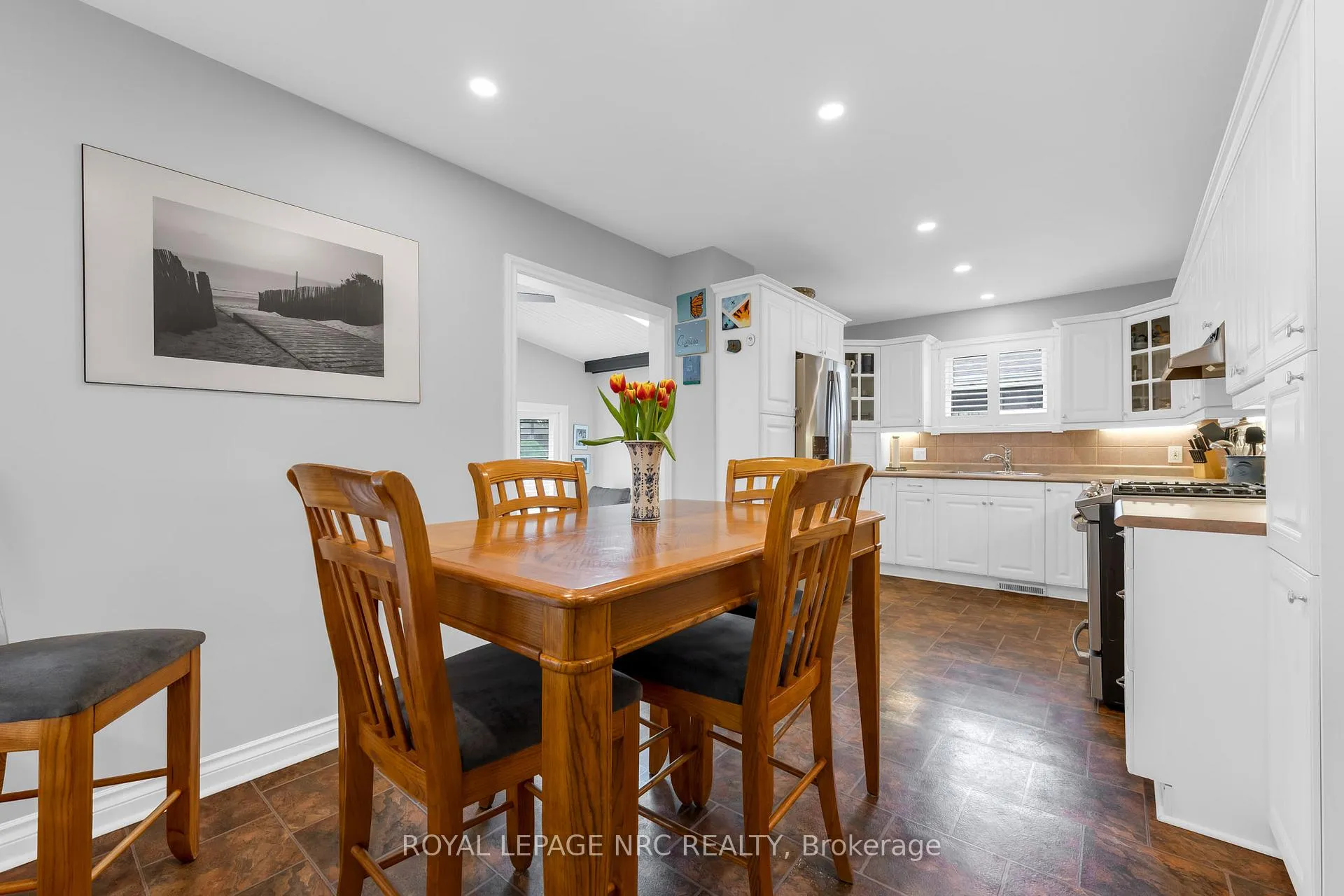 Photo 18 of 17 Baraniuk Street, St. Catharines, Lakeport — HOMEH